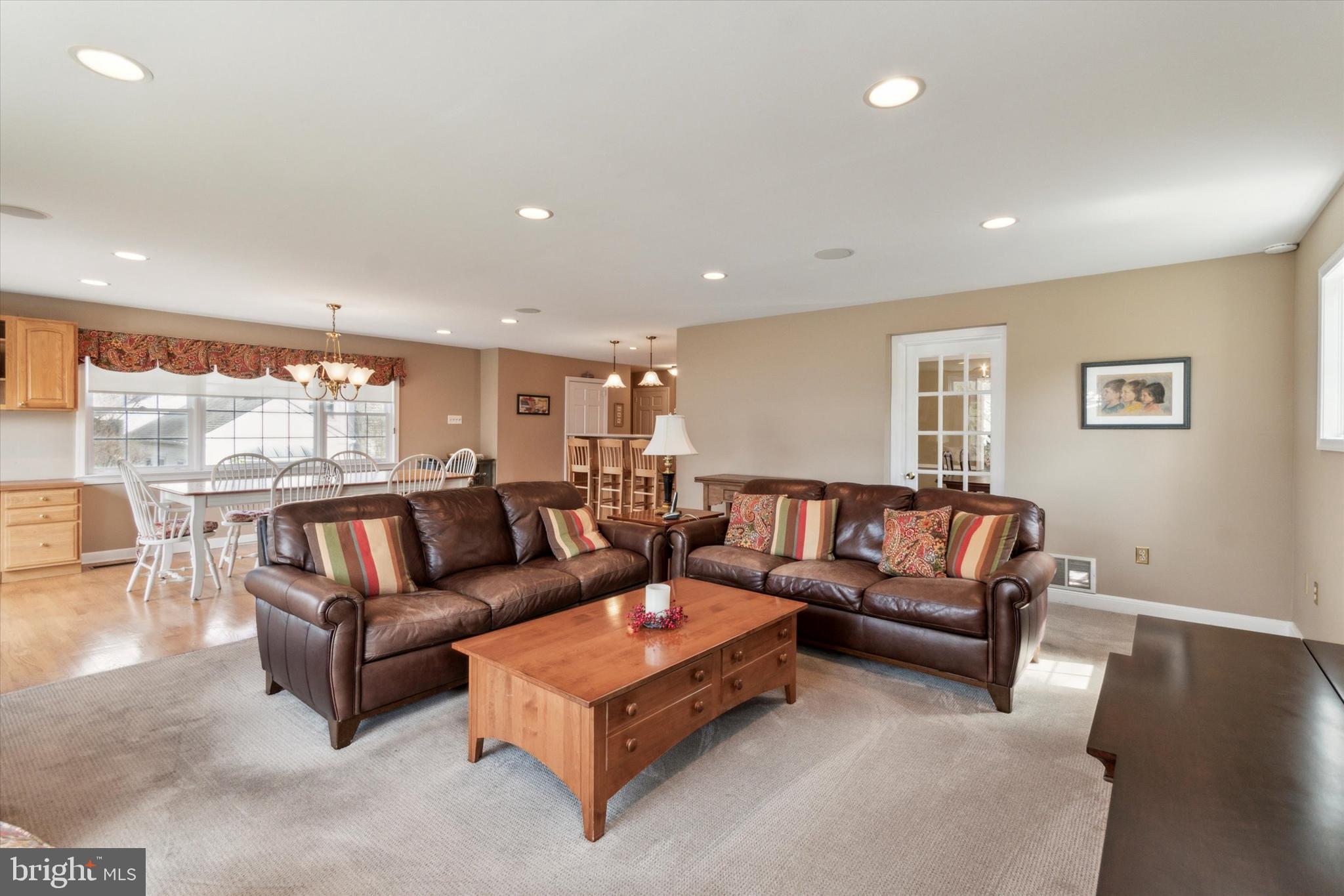 DEEPDALE - Residential