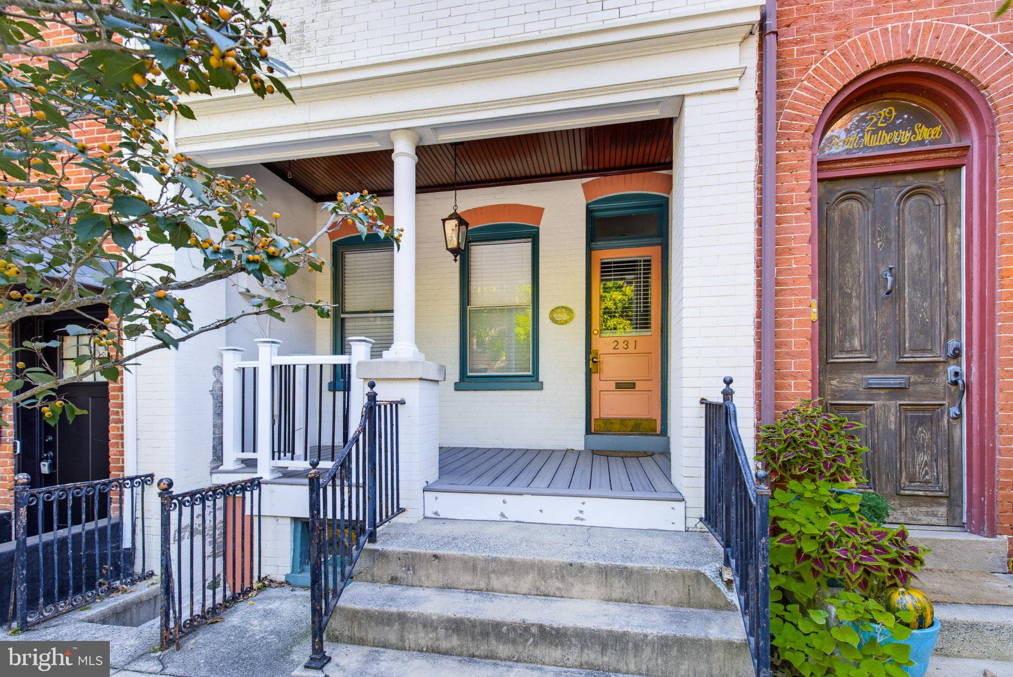 231 N MULBERRY STREET