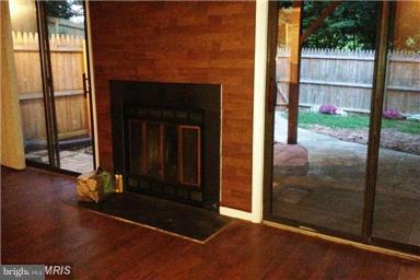 WESTBURY OAKS - Residential Lease