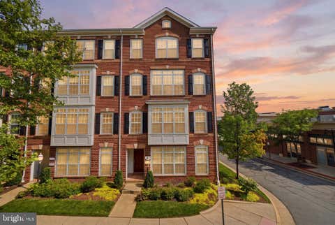 Townhouse For Sale - 43523 Mahala Street<br/> LEESBURG, VA 20176