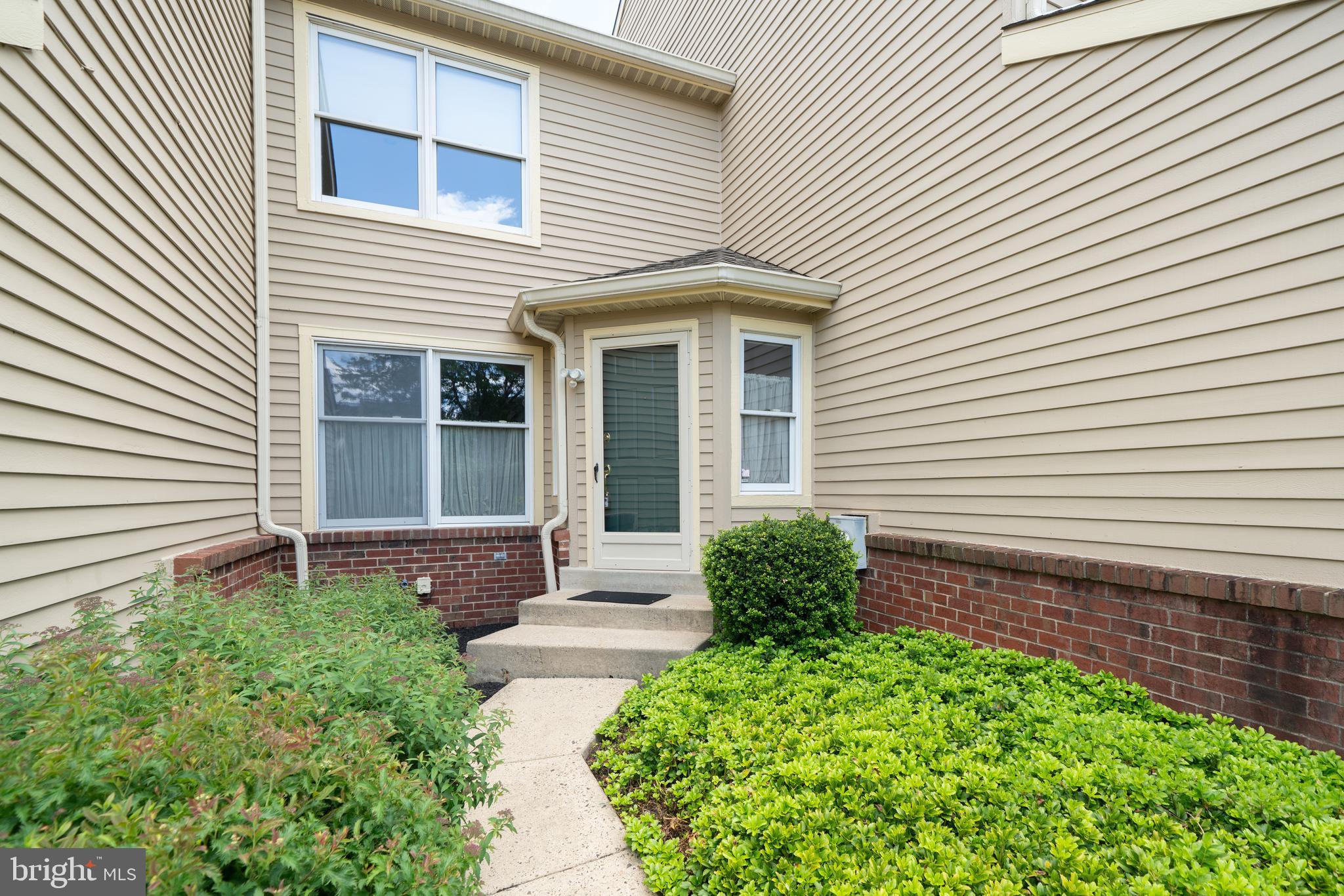 182 PINECREST LANE