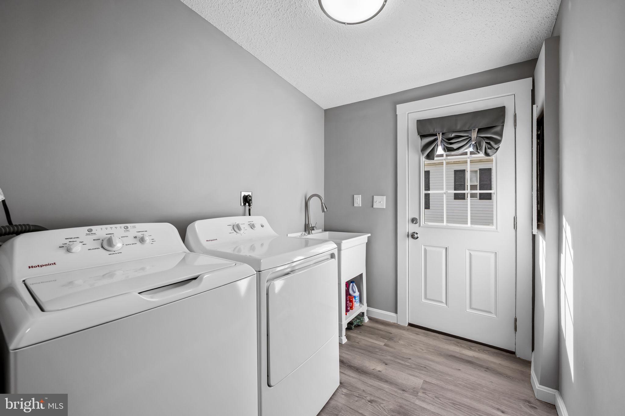 BISCAYNE BAY - Residential