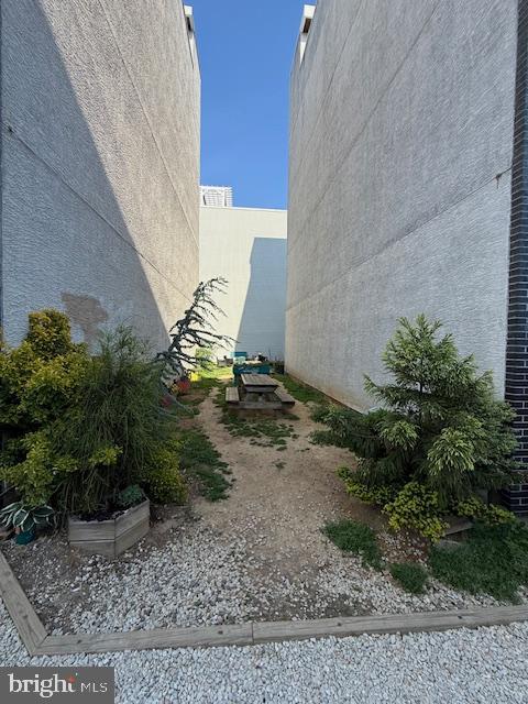 843 N 16TH STREET 00 3