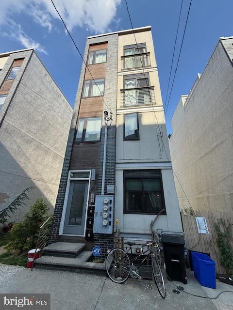 Condo For Sale - 843 N 16th Street #3<br/> PHILADELPHIA, PA 19130