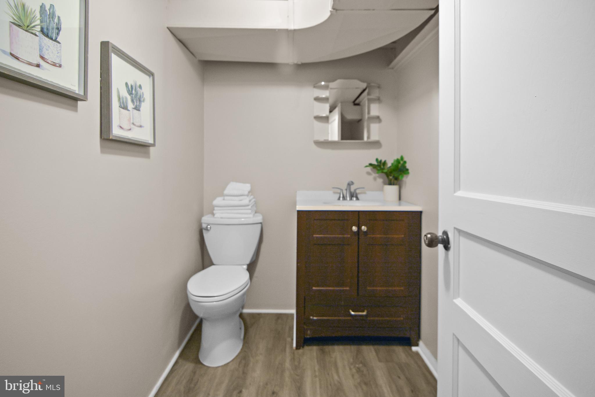 CEDARCROFT HISTORIC DISTRICT - Residential Lease