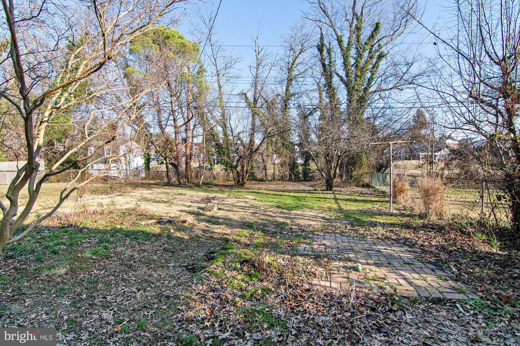 CEDARCROFT HISTORIC DISTRICT - Residential Lease