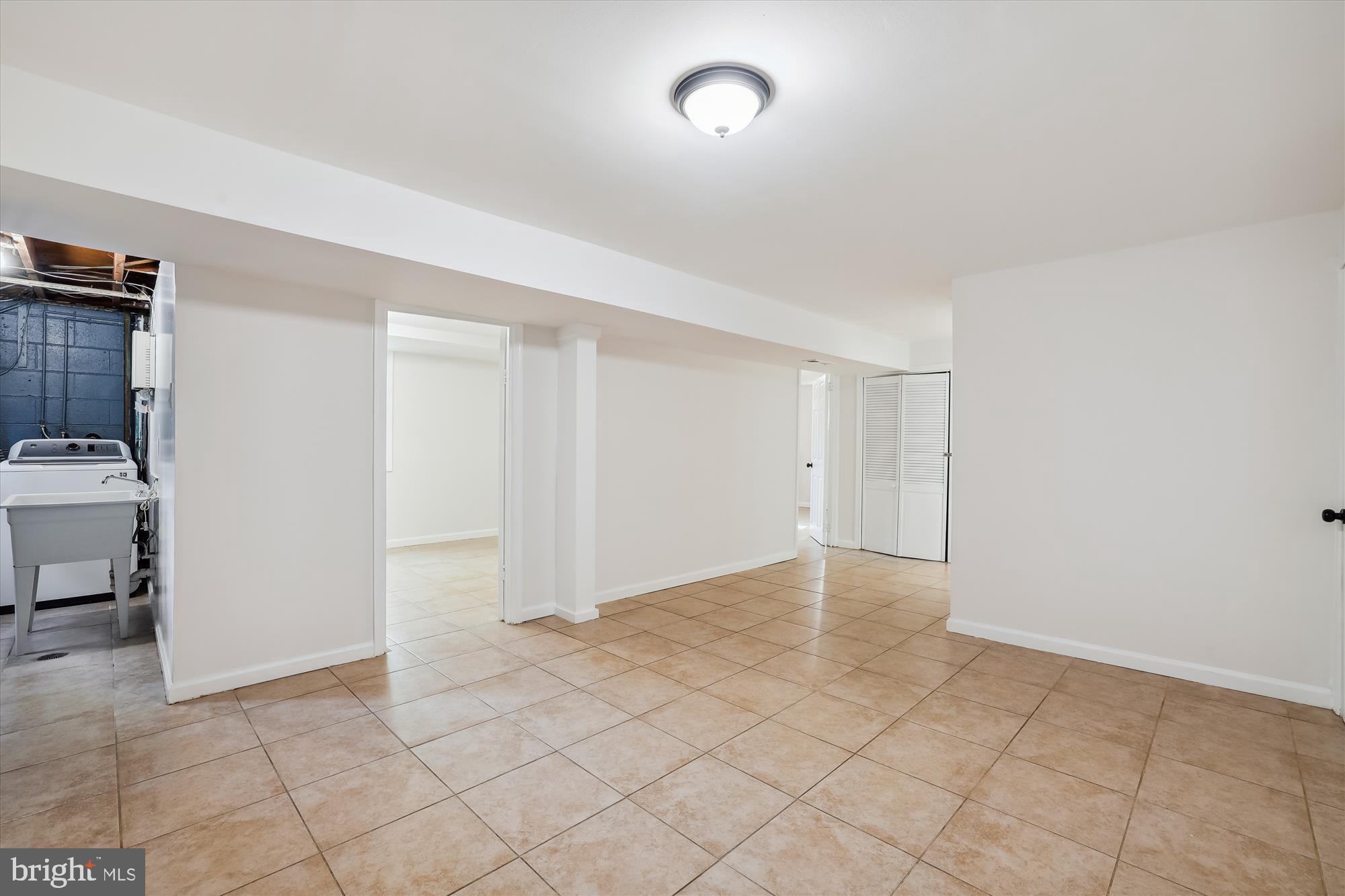 BRENTWOOD - Residential