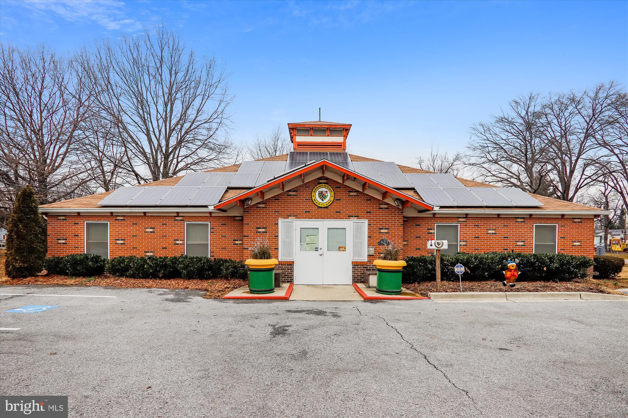 BRENTWOOD - Residential