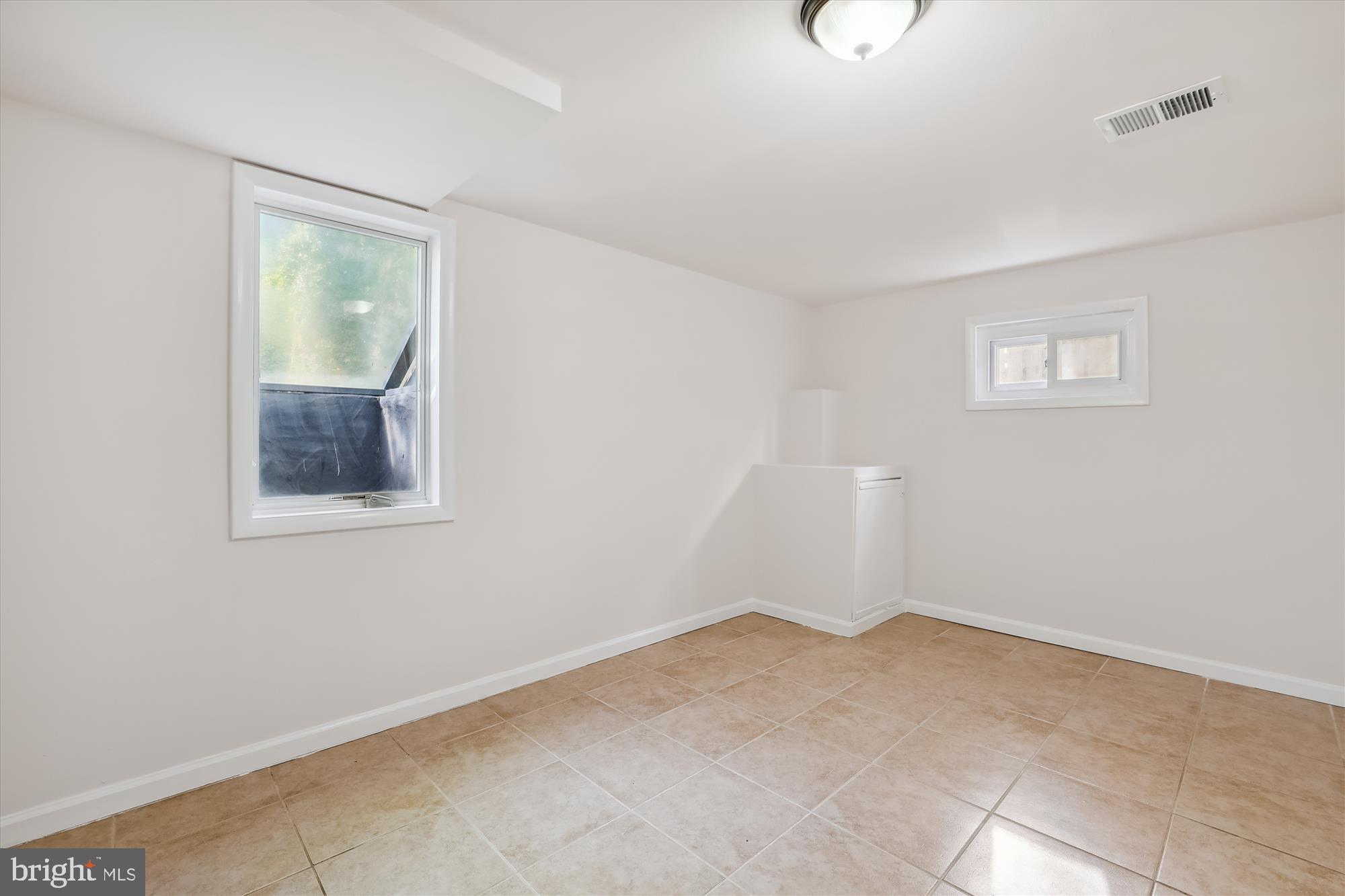 BRENTWOOD - Residential