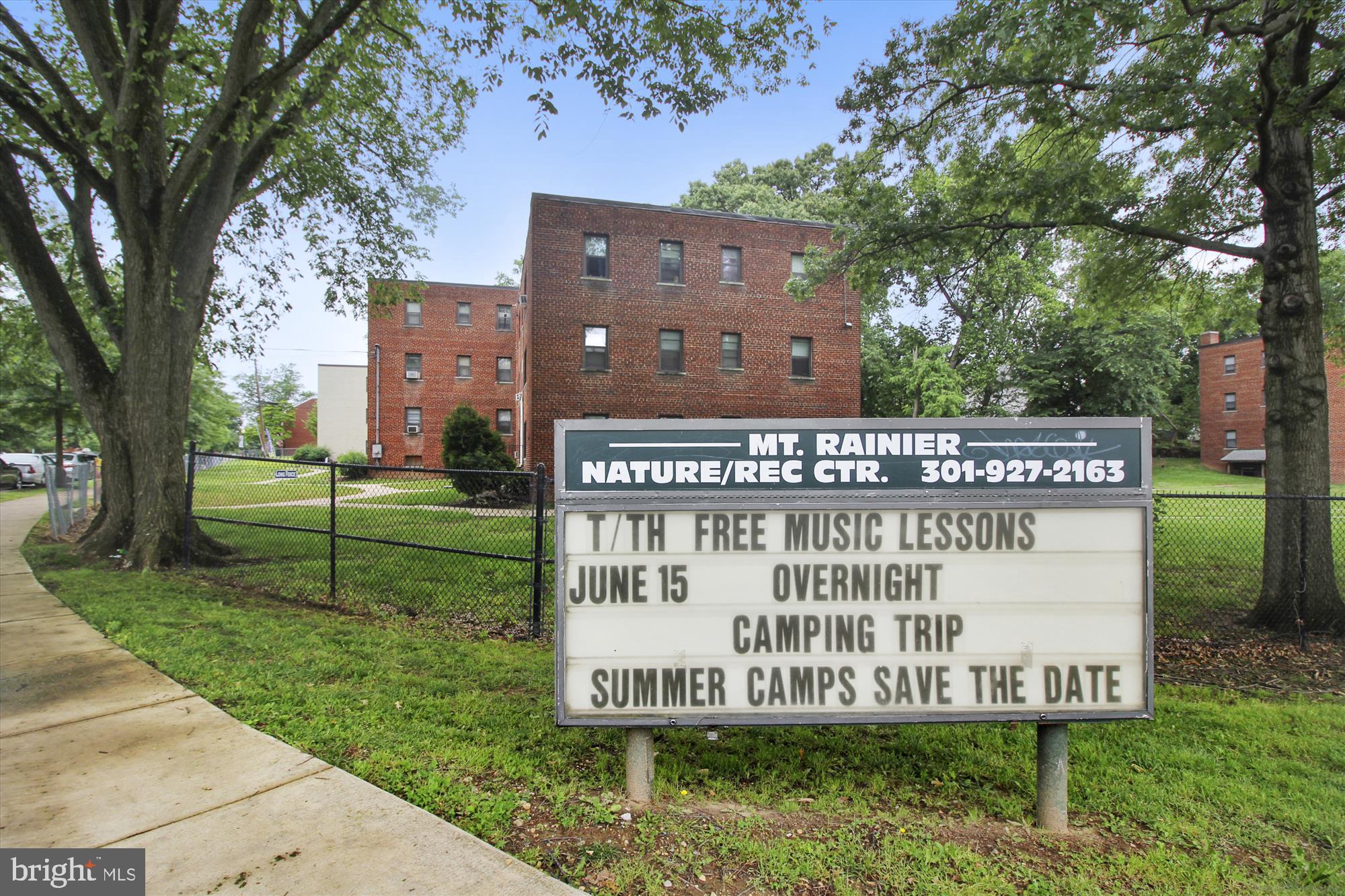 BRENTWOOD - Residential