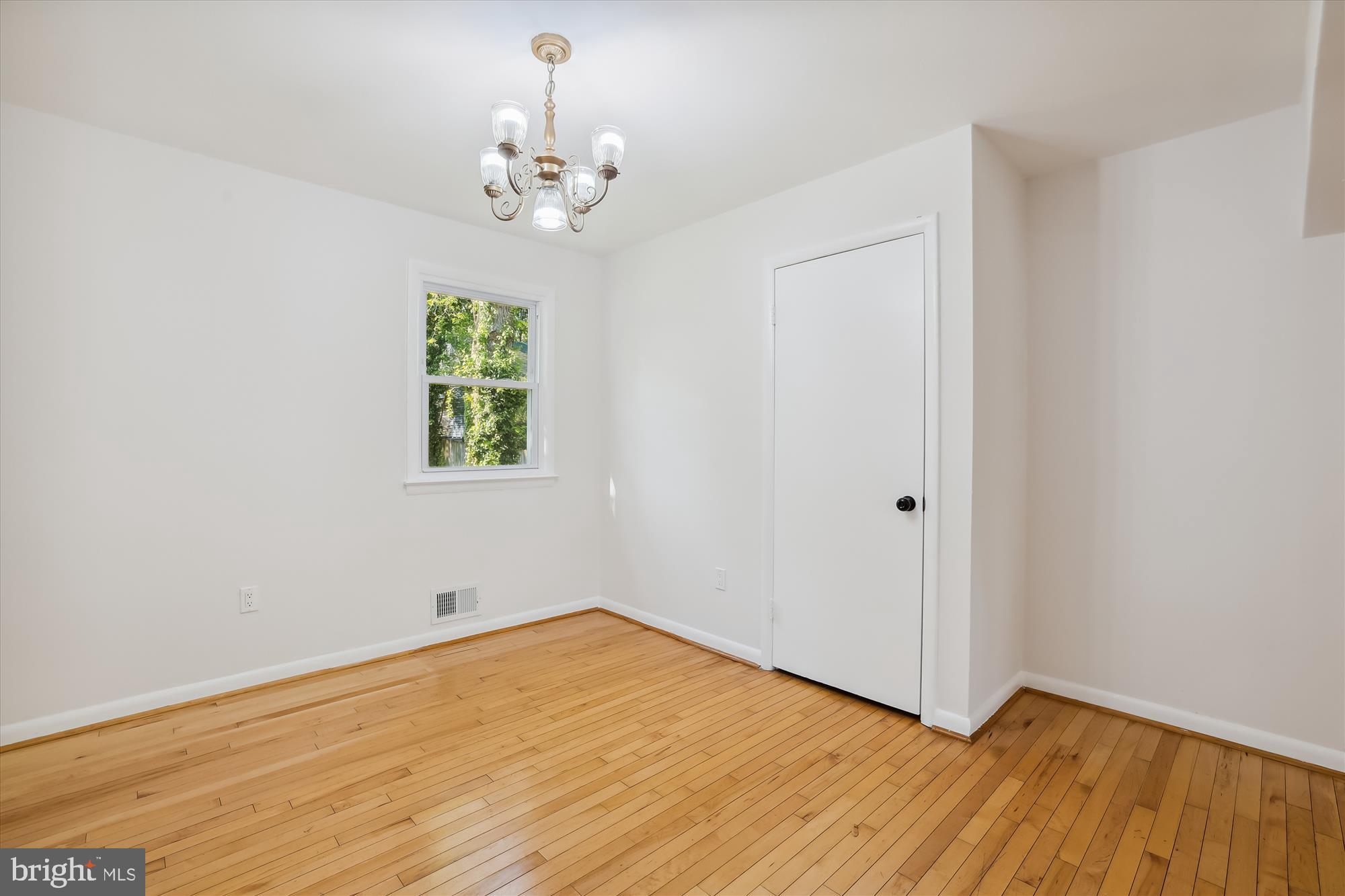 BRENTWOOD - Residential