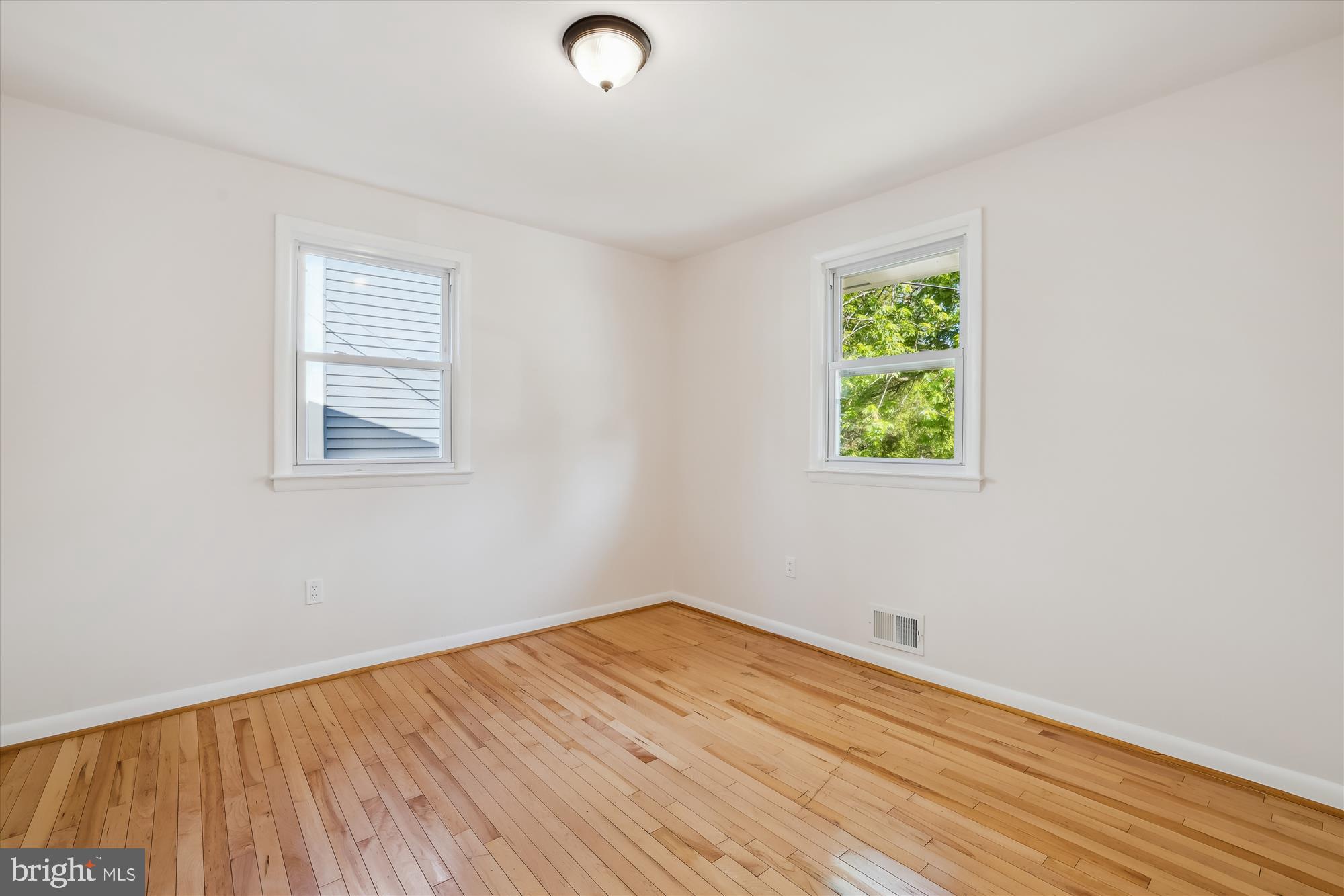 BRENTWOOD - Residential