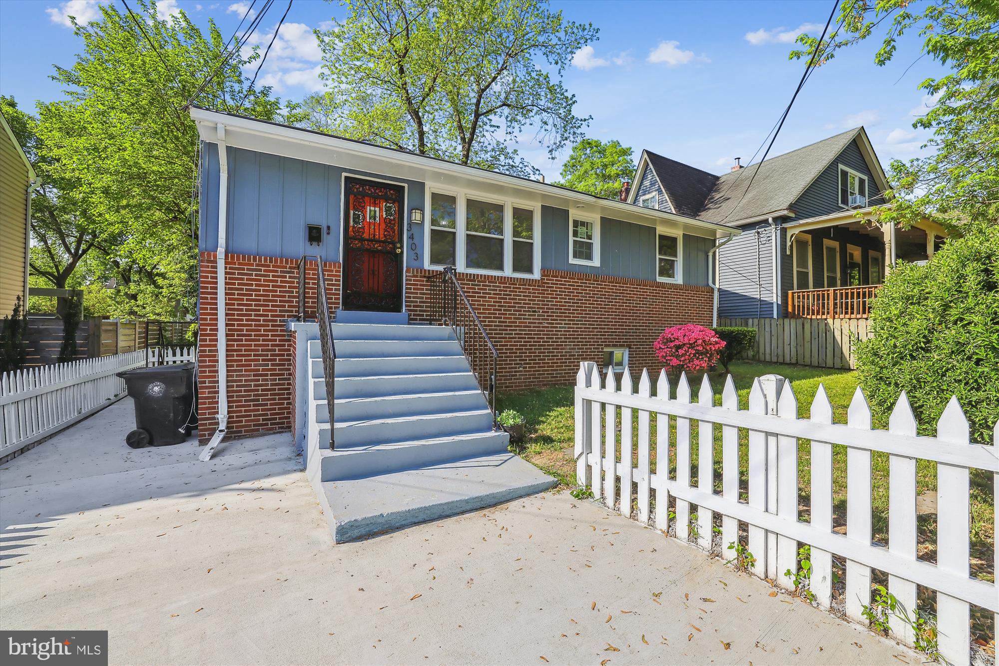 BRENTWOOD - Residential