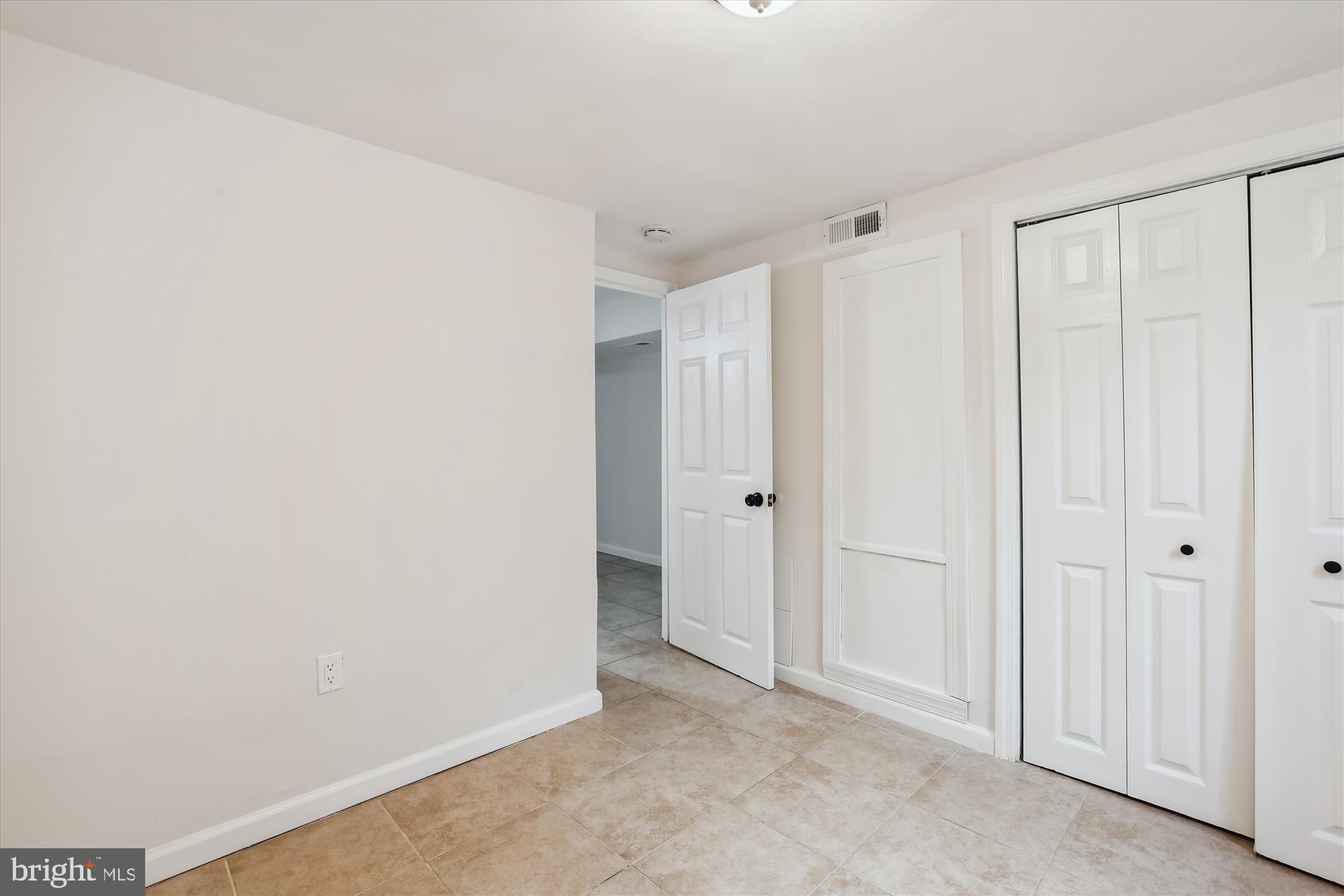 BRENTWOOD - Residential