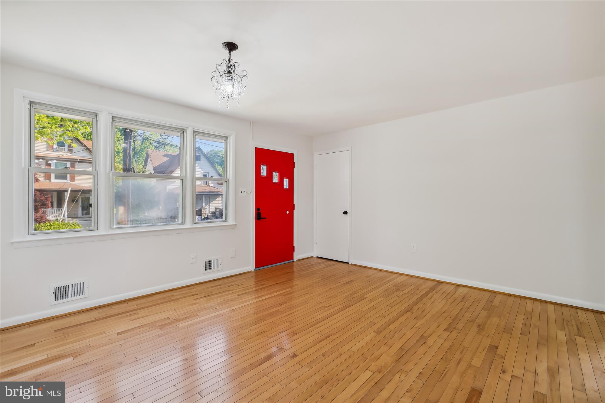 BRENTWOOD - Residential