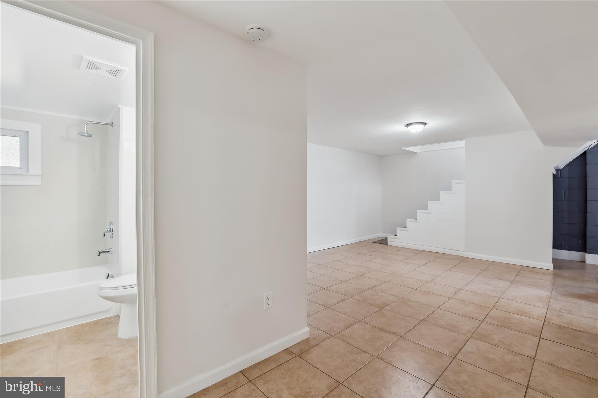 BRENTWOOD - Residential