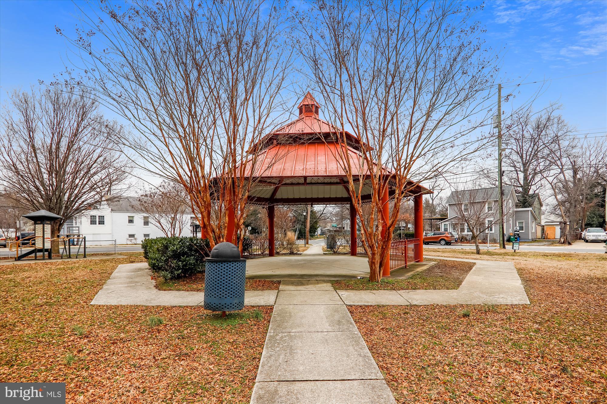 BRENTWOOD - Residential