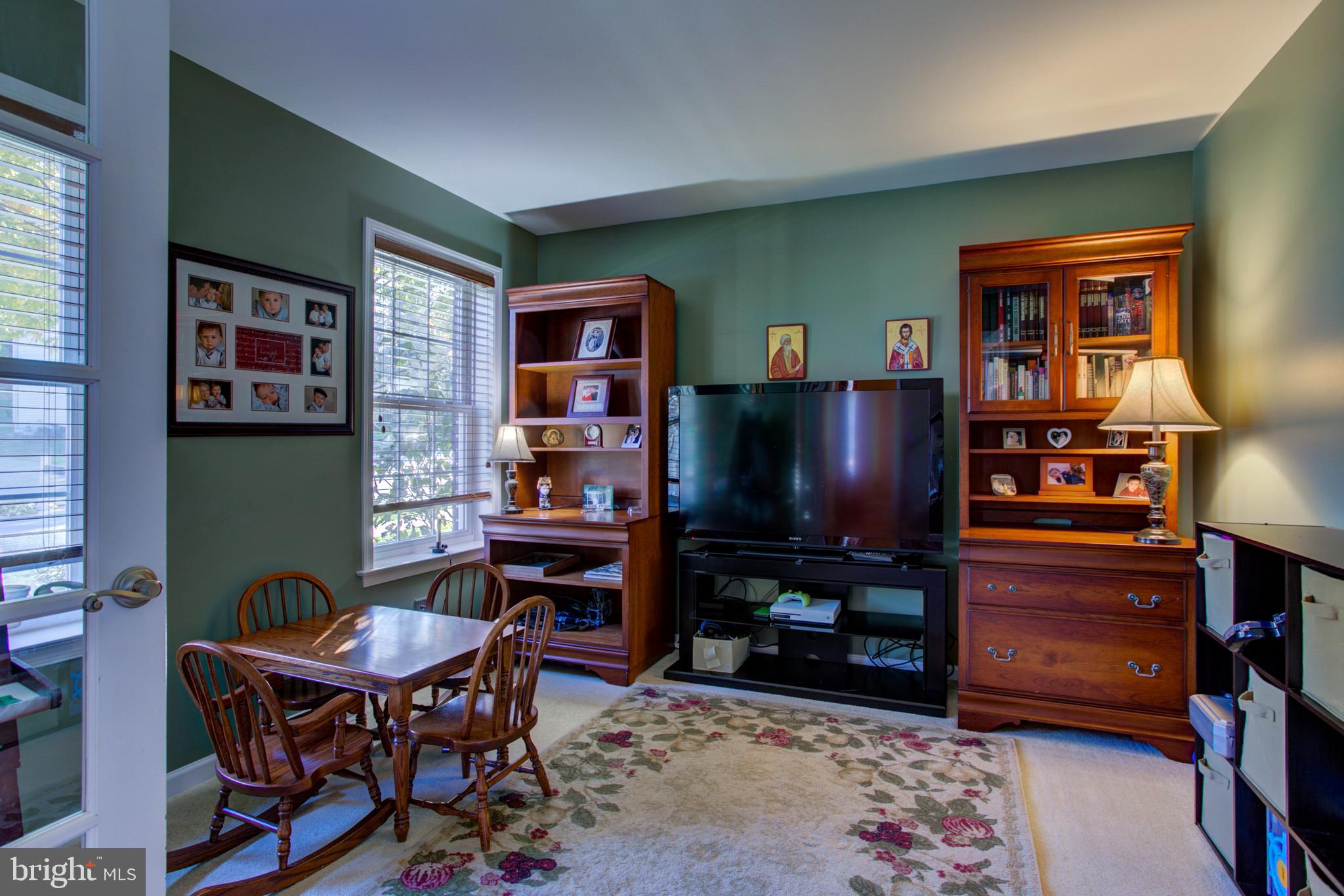 CEDAR CHASE - Residential