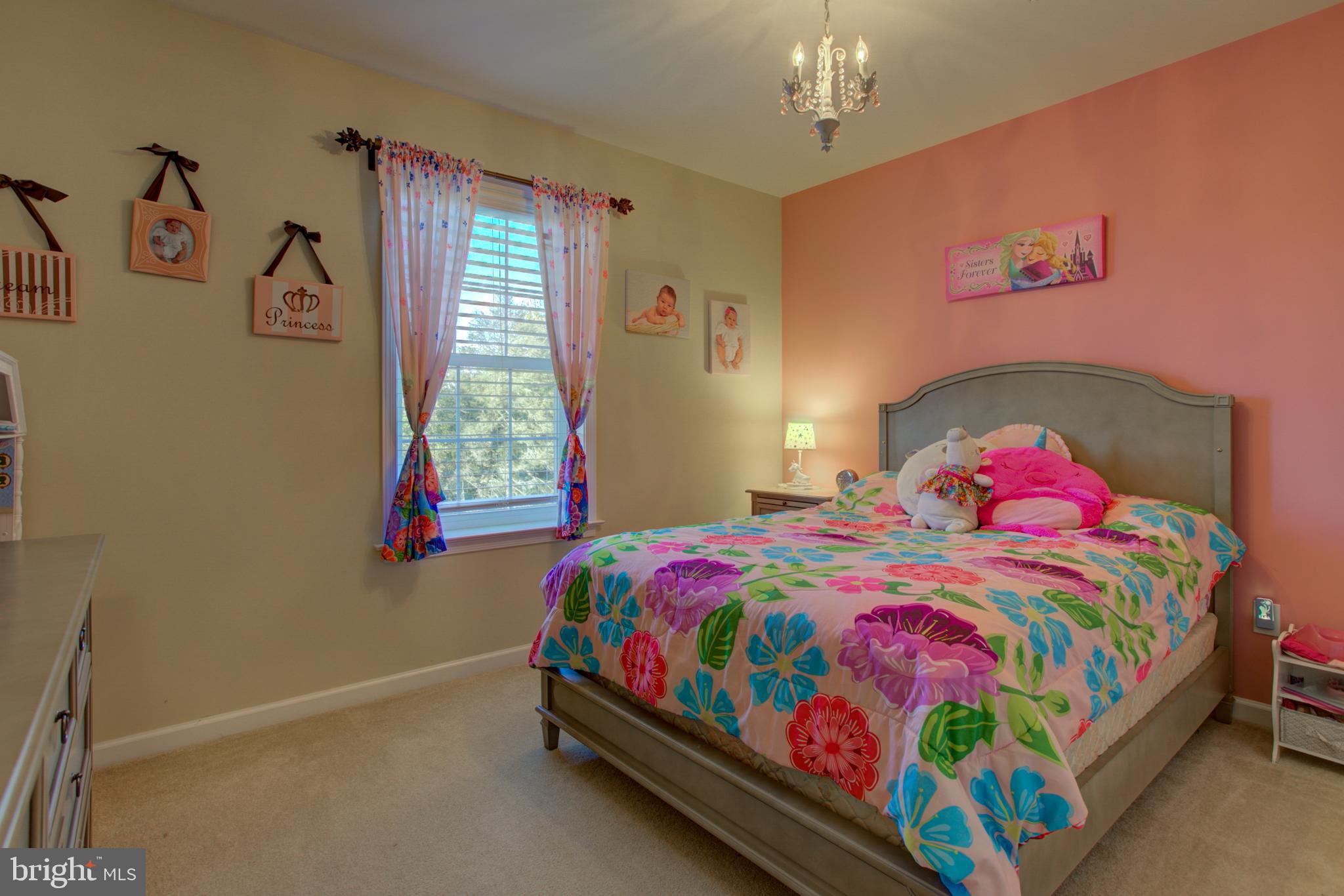 CEDAR CHASE - Residential