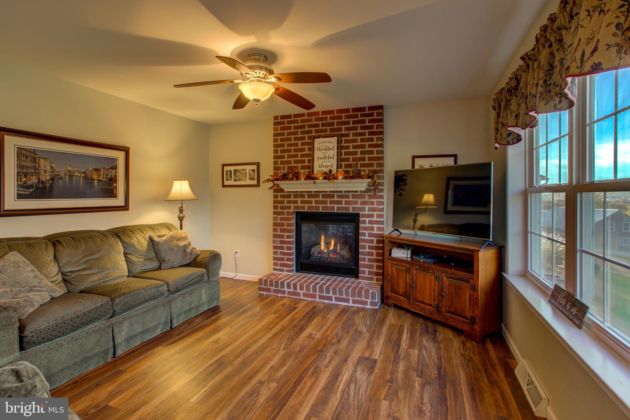 CEDAR CHASE - Residential