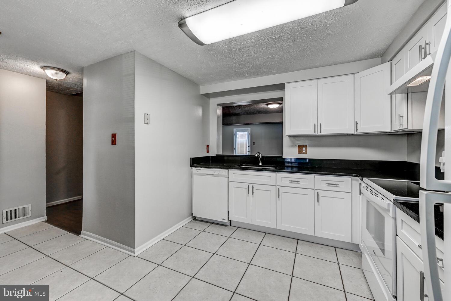 8125 GREENSPRING VALLEY