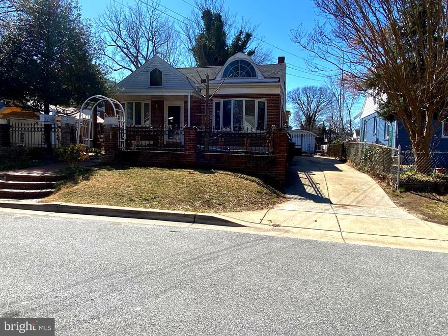 SOLID BRICK CAPE COD FEATURES 5 BEDROOMS, 3 BATHROOMS, FORMAL DINING ROOM, HARDWOOD FLOORS MAIN AND SECOND FLOORS. FULLY  FINISHED BASEMENT WITH A FULL BATHROOM, CERAMIC TILE FLOORS AND TWO BONUS ROOMS. FULLY FENCED REAR YARD. 2 OF THE BATH ROOMS HAVE BEEN  UPDATED, NEW ROOF, NEW HVAC UNIT AND SOLAR PANELS, WASHER AND DRYER. CONVENIENTLY LOCATED NEAR DC LINE, PUBLIC TRANSPORTATION, SHOPPING CENTERS AND RESTAURANTS. DRIVEWAY FOR 3 CARS. THANK YOU FOR SHOWING THIS BEATIFULL PROPERTY AND MAKE THIS YOUR HOME TODAY. THE SOLAR PANELS WILL BE REINTALLED 4/30/2025  IT IS IN GOOD CONDITIONS BUT SOLD AS IS.