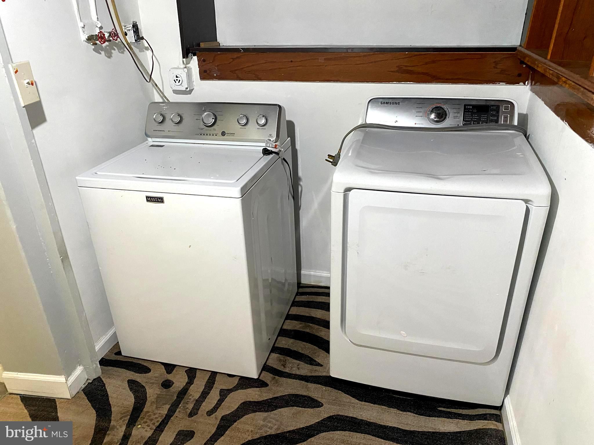 OAKDALE TERRACE - Residential