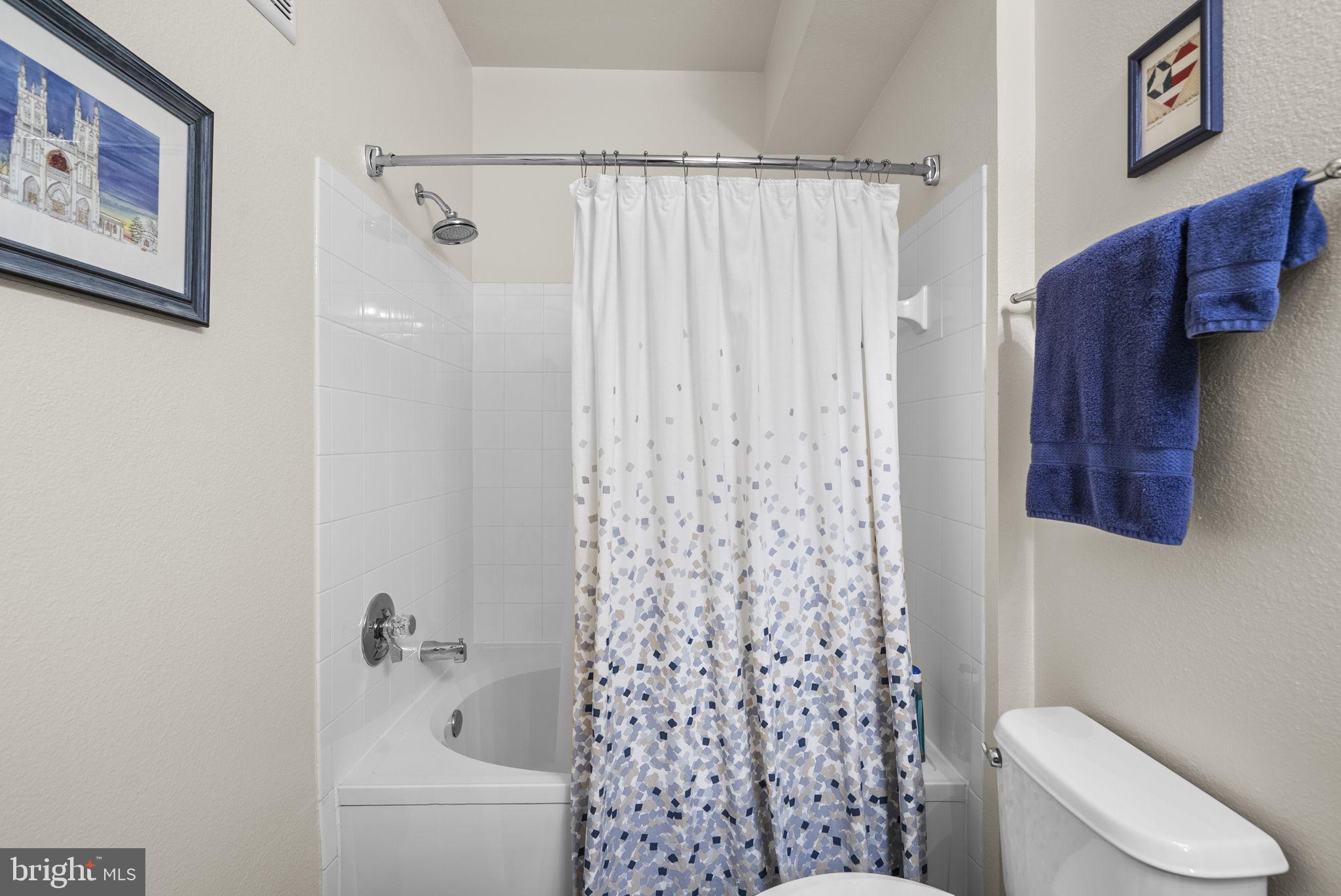 WHITE FLINT STATION - Residential