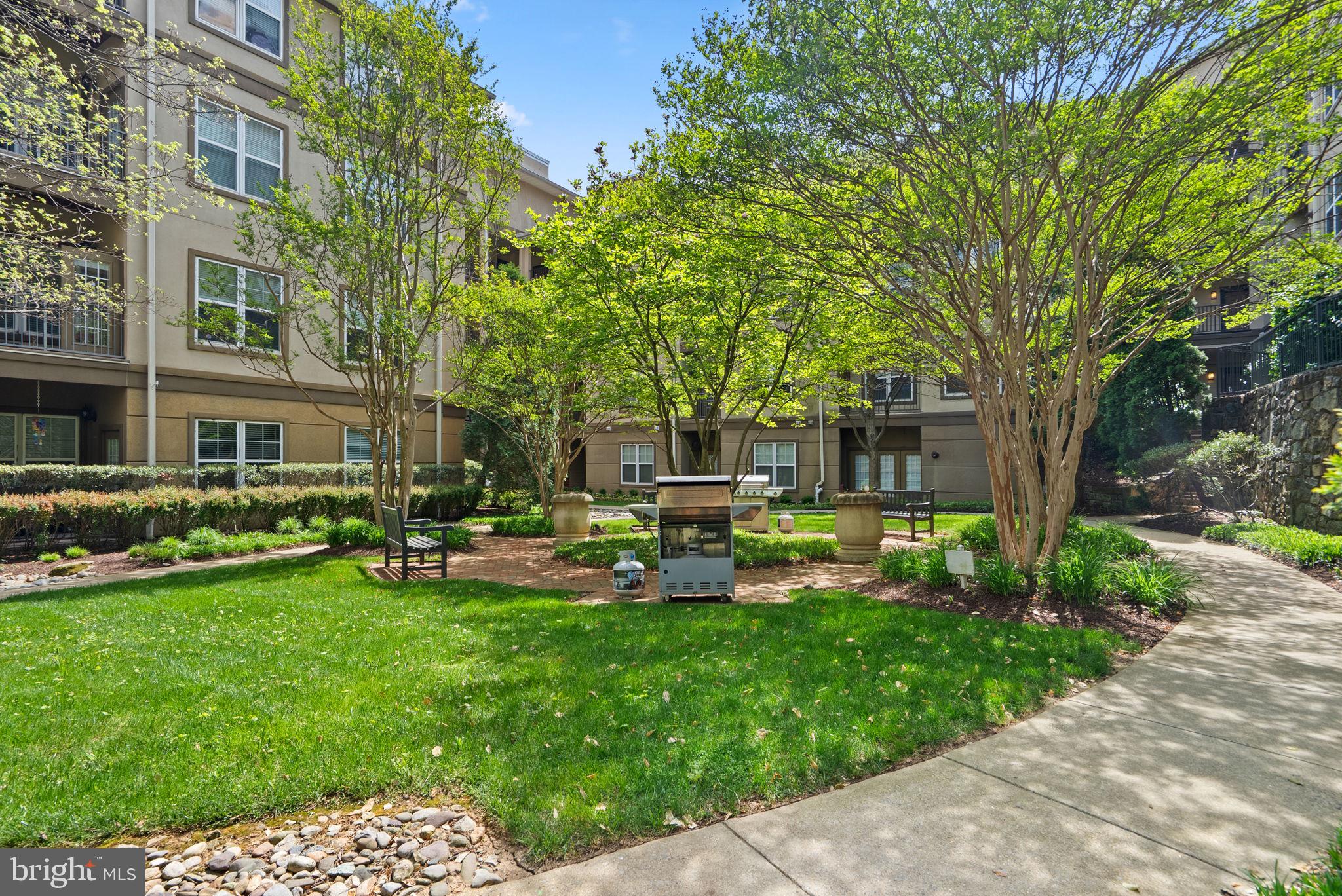 WHITE FLINT STATION - Residential