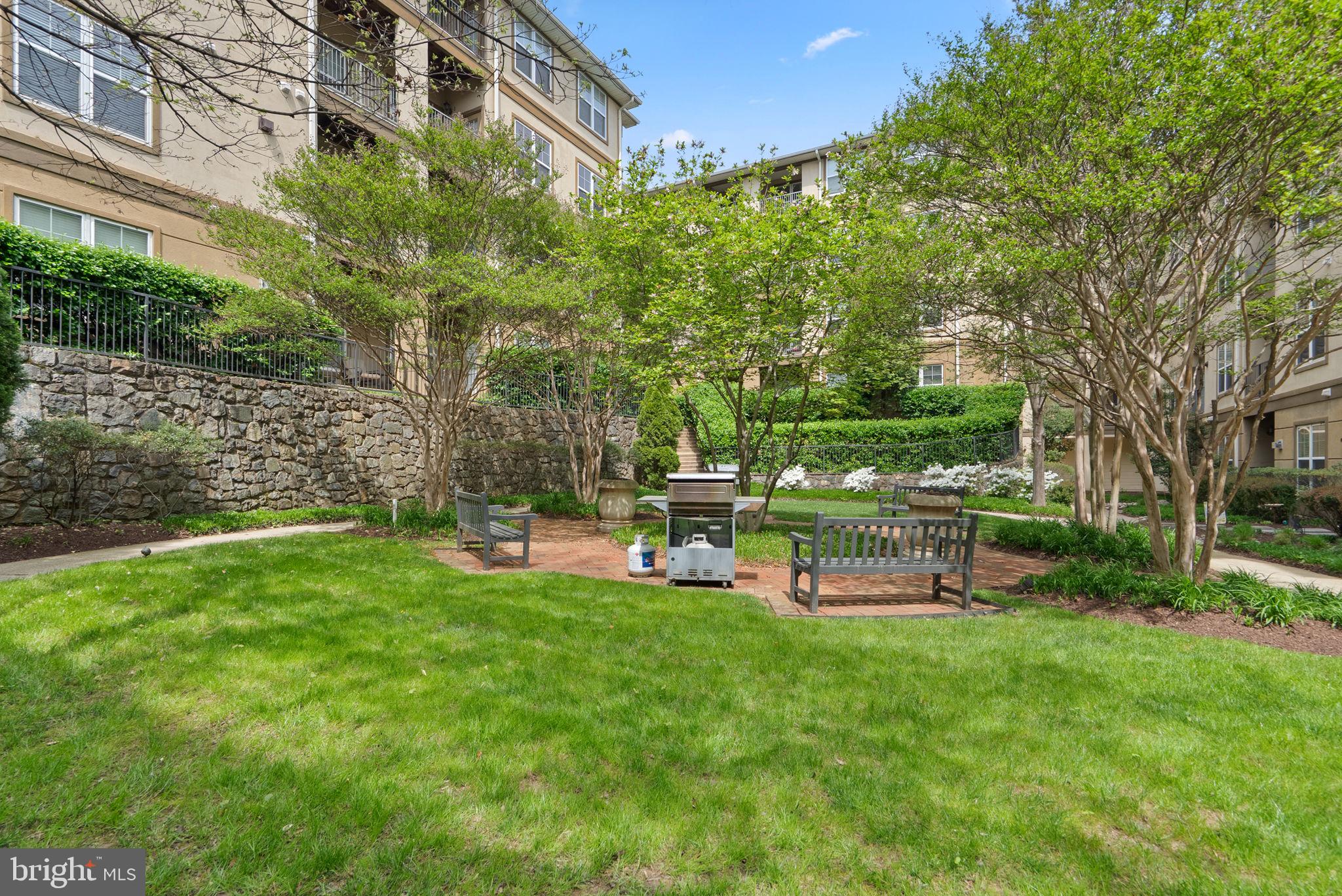 WHITE FLINT STATION - Residential