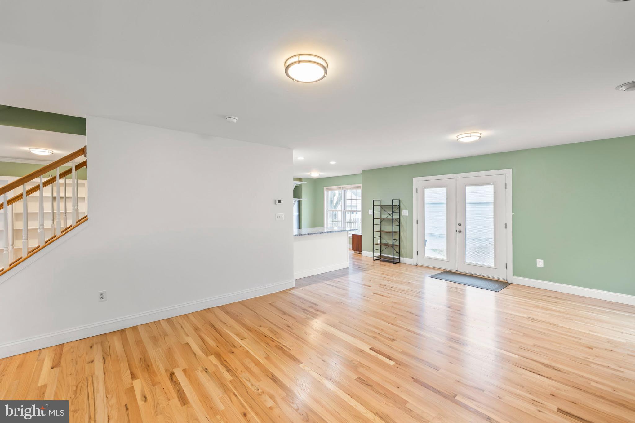 WEST WHITLOCK AVENUE - Residential