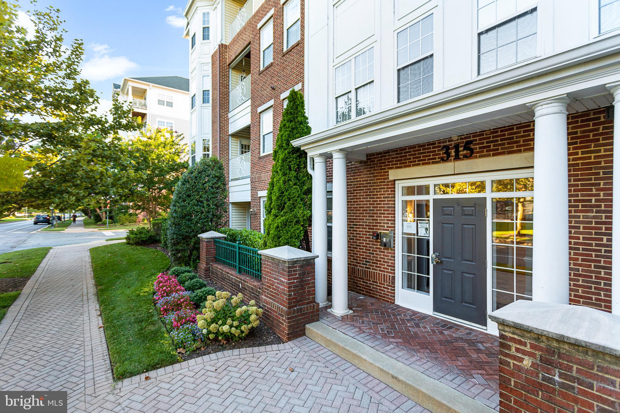 KING FARM BAILEYS COMMON - Residential Lease