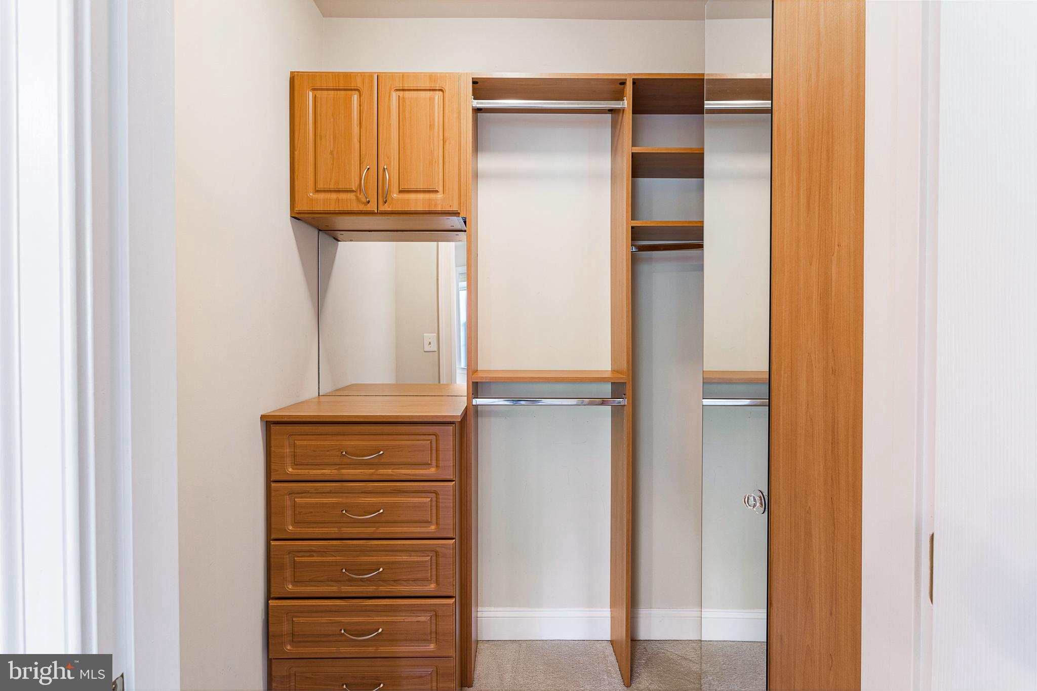 KING FARM BAILEYS COMMON - Residential Lease