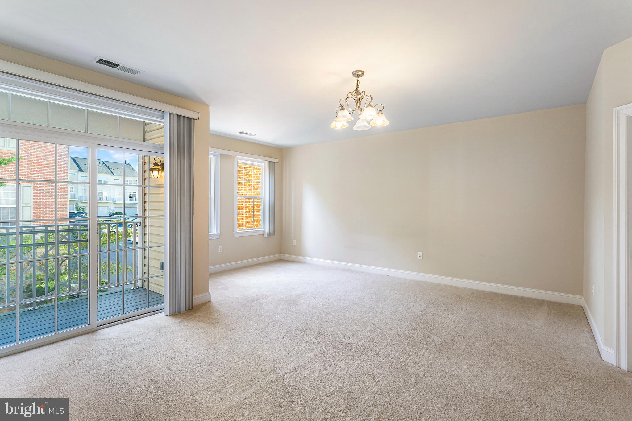 KING FARM BAILEYS COMMON - Residential Lease