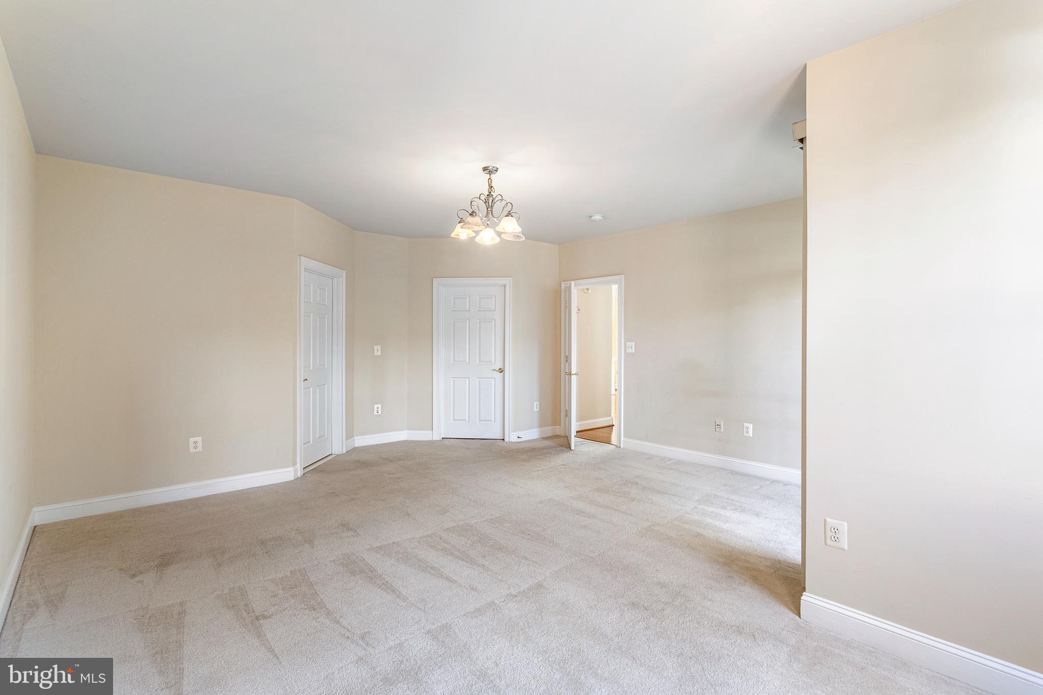 KING FARM BAILEYS COMMON - Residential Lease