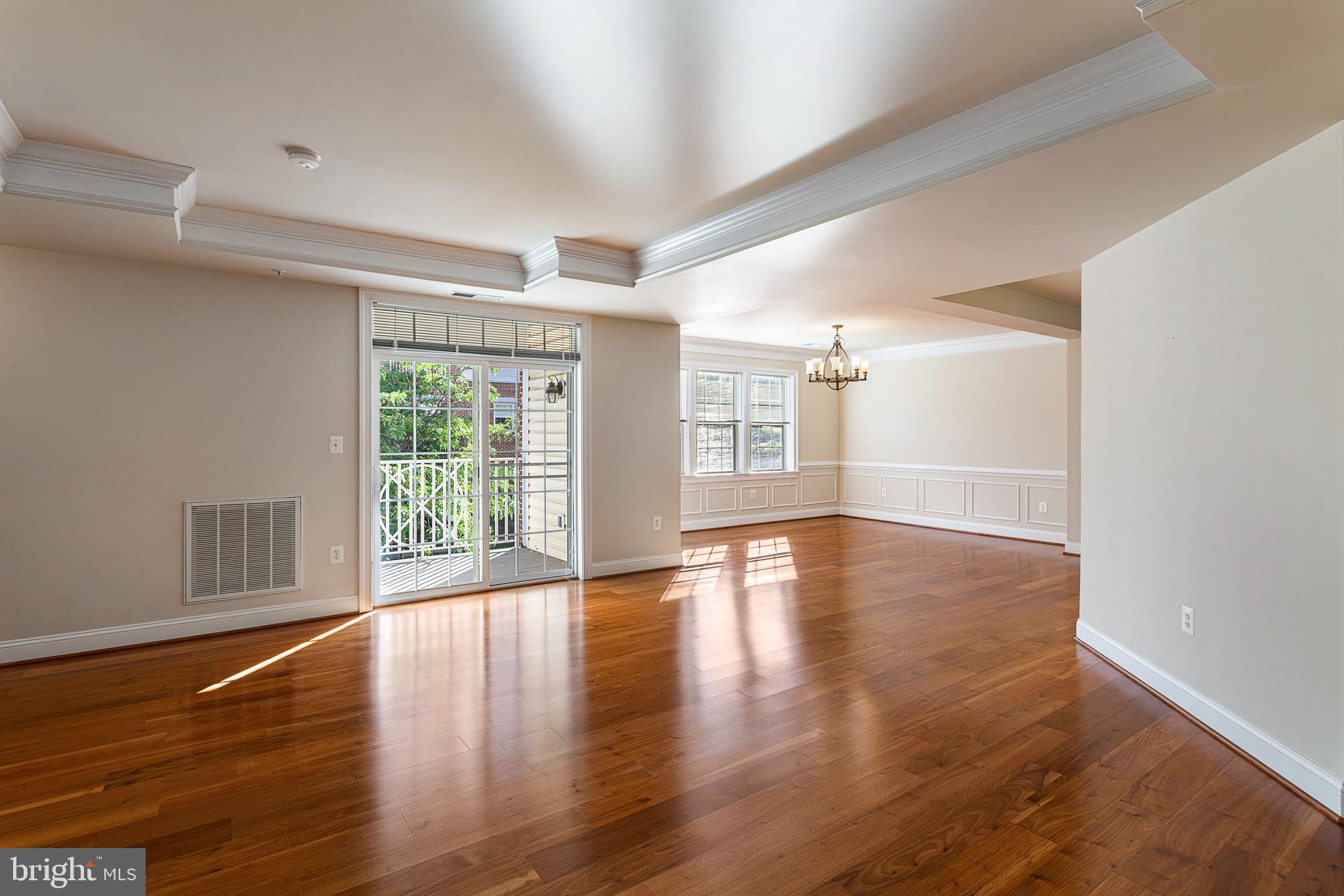 KING FARM BAILEYS COMMON - Residential Lease