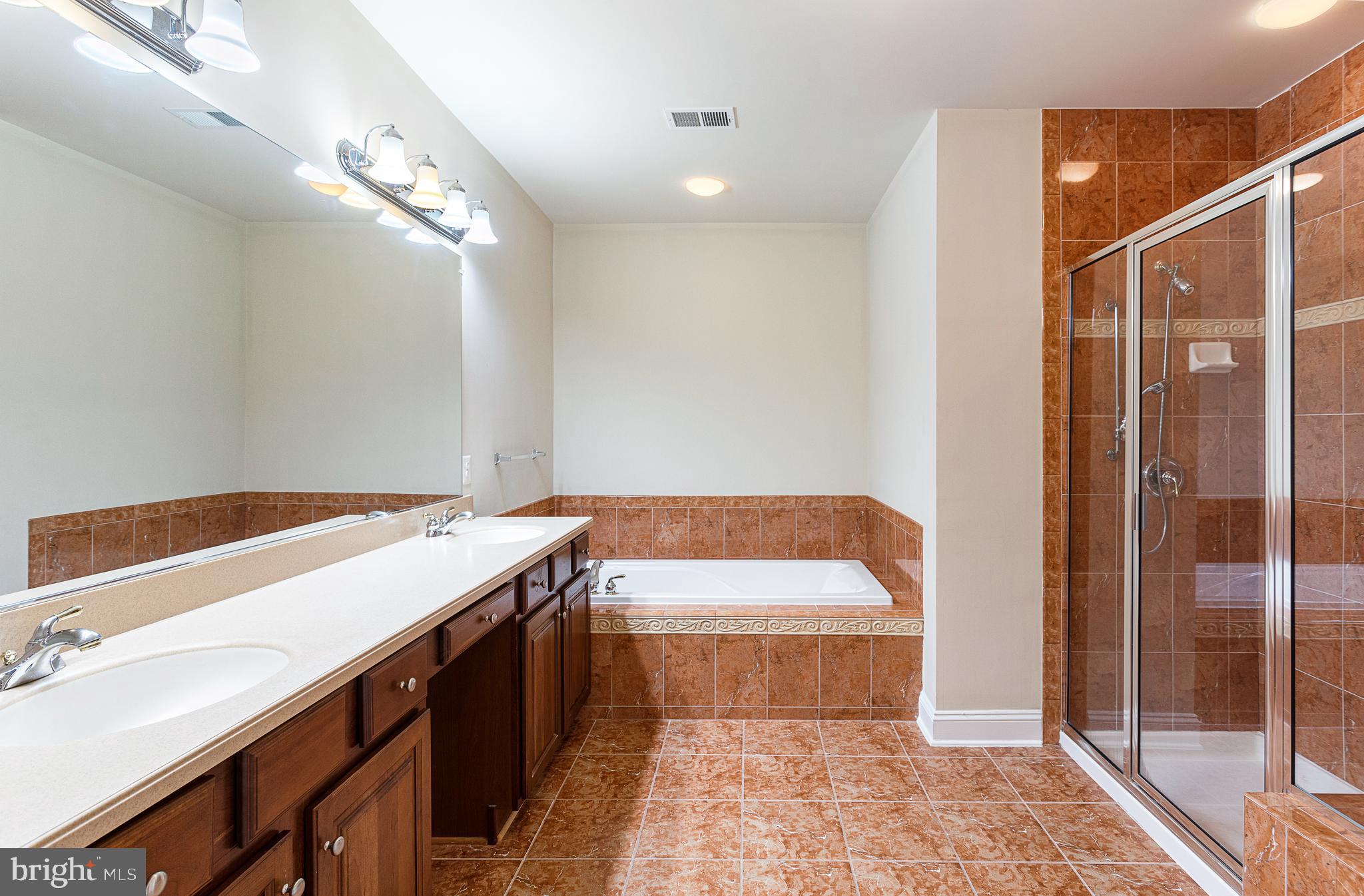 KING FARM BAILEYS COMMON - Residential Lease