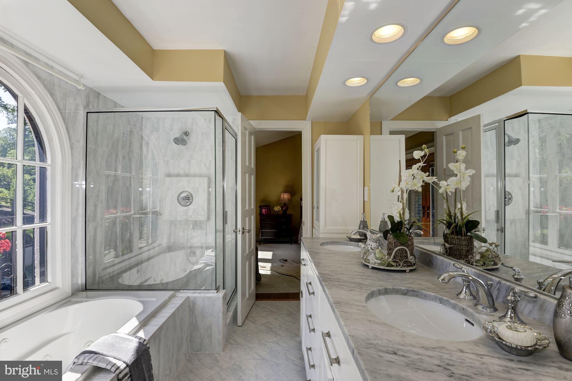 POTOMAC OVERLOOK - Residential