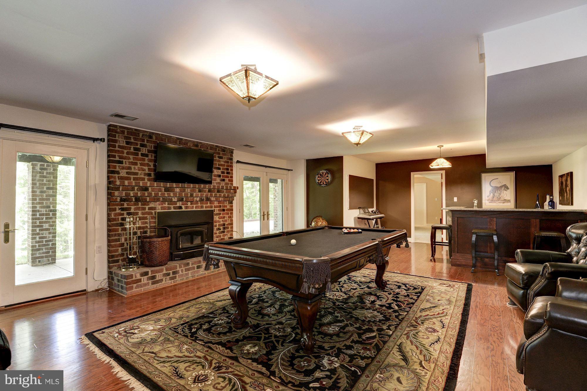 POTOMAC OVERLOOK - Residential