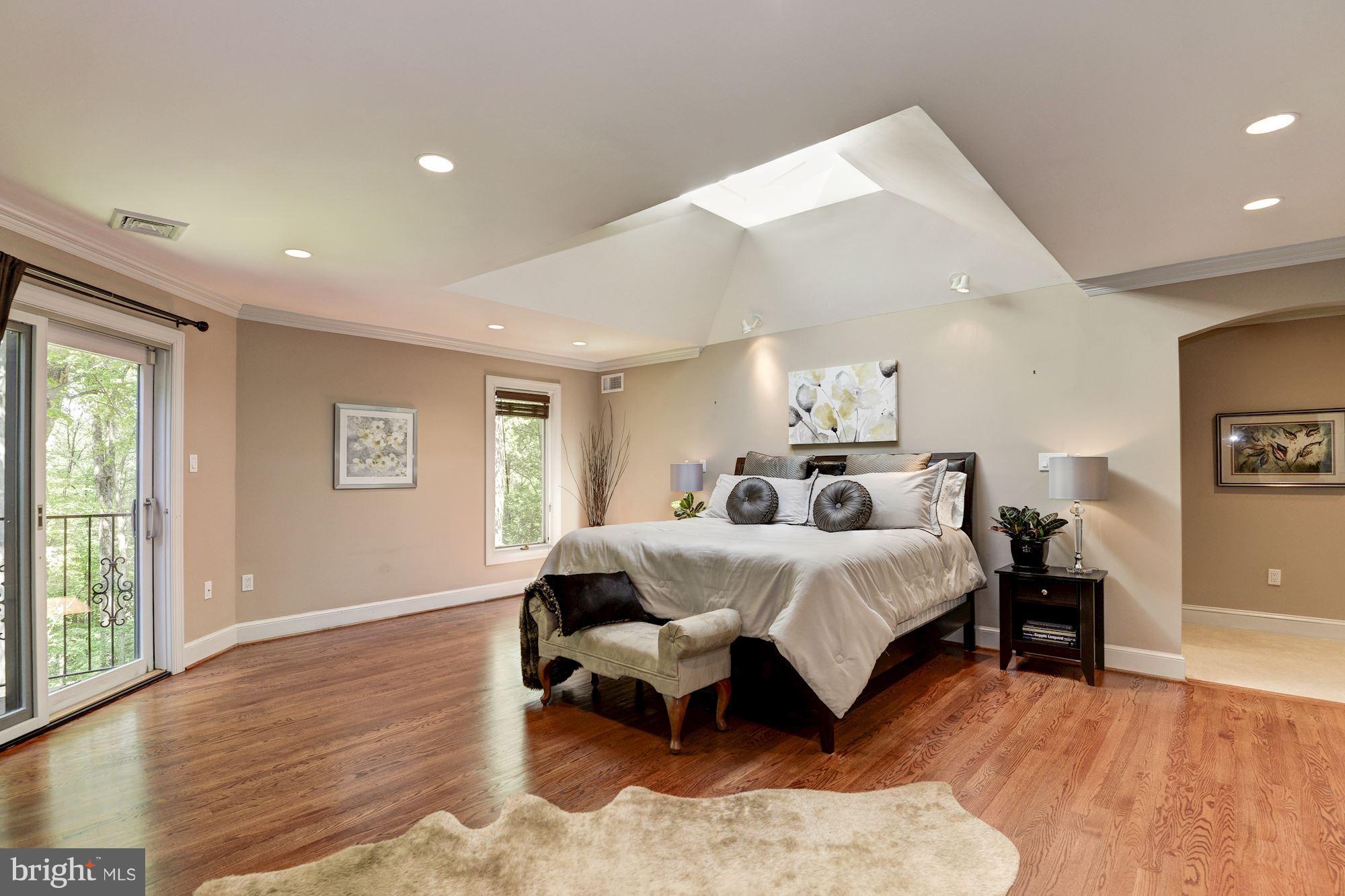 POTOMAC OVERLOOK - Residential