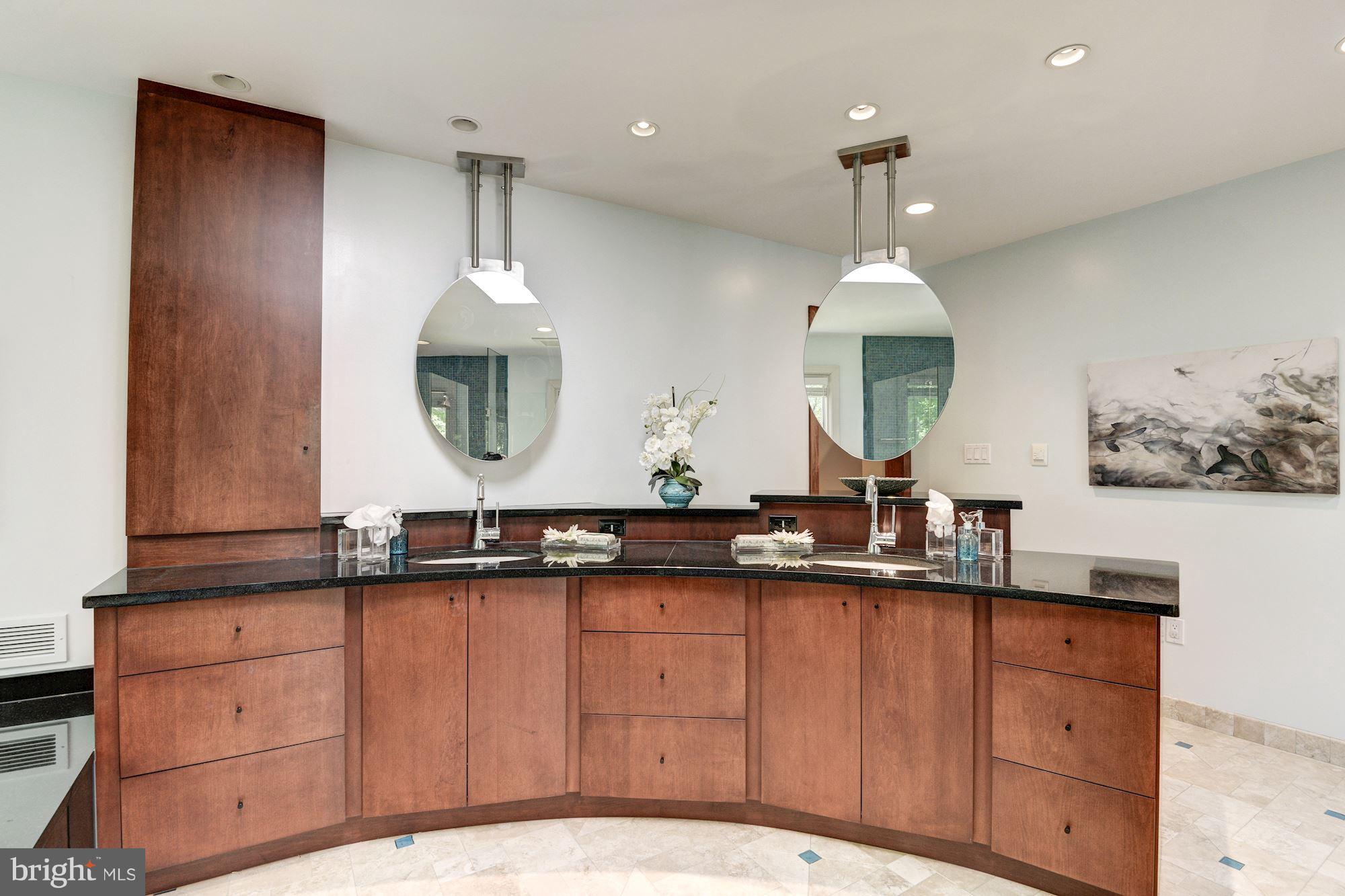 POTOMAC OVERLOOK - Residential