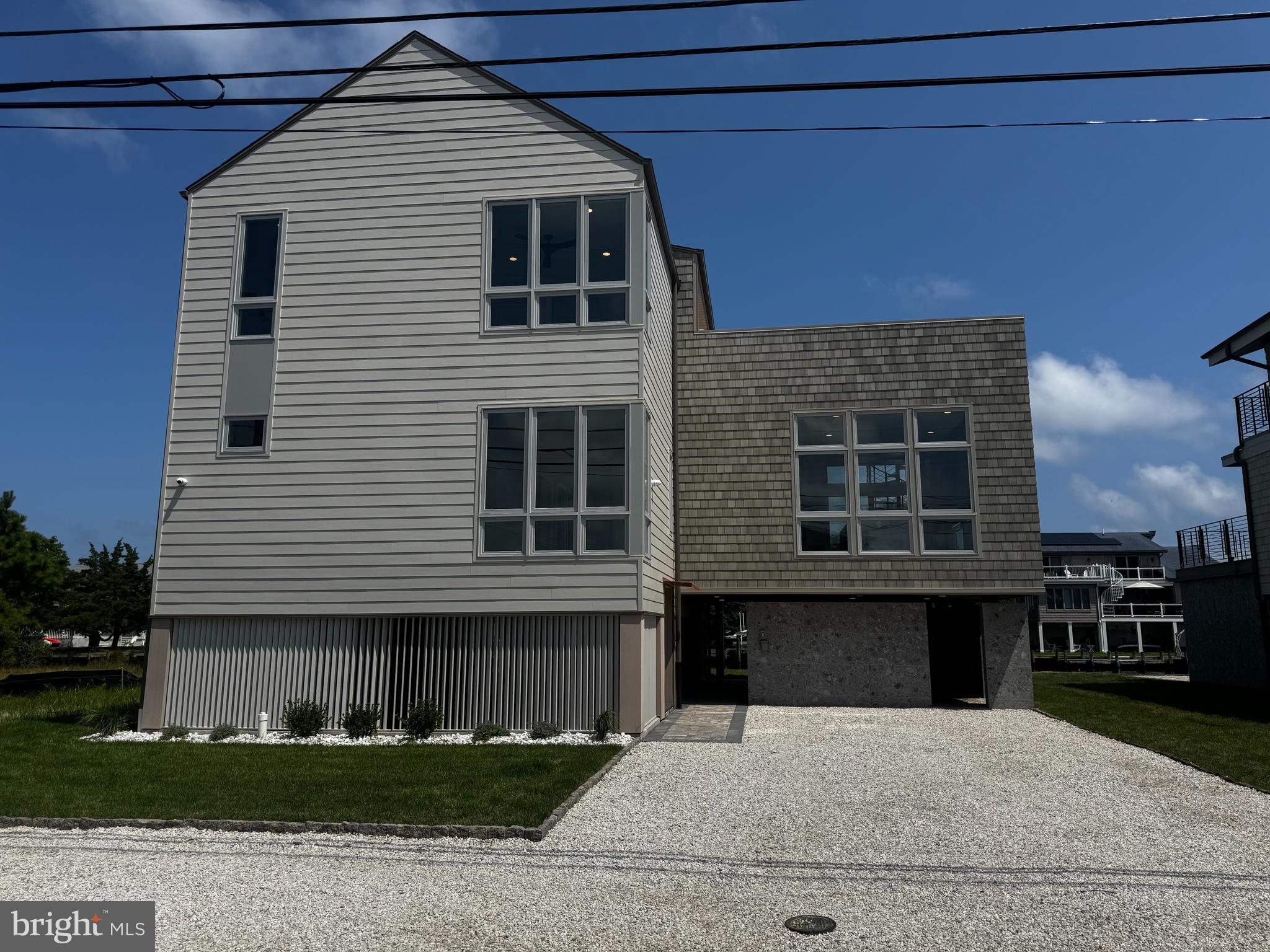 318 YORK ROAD