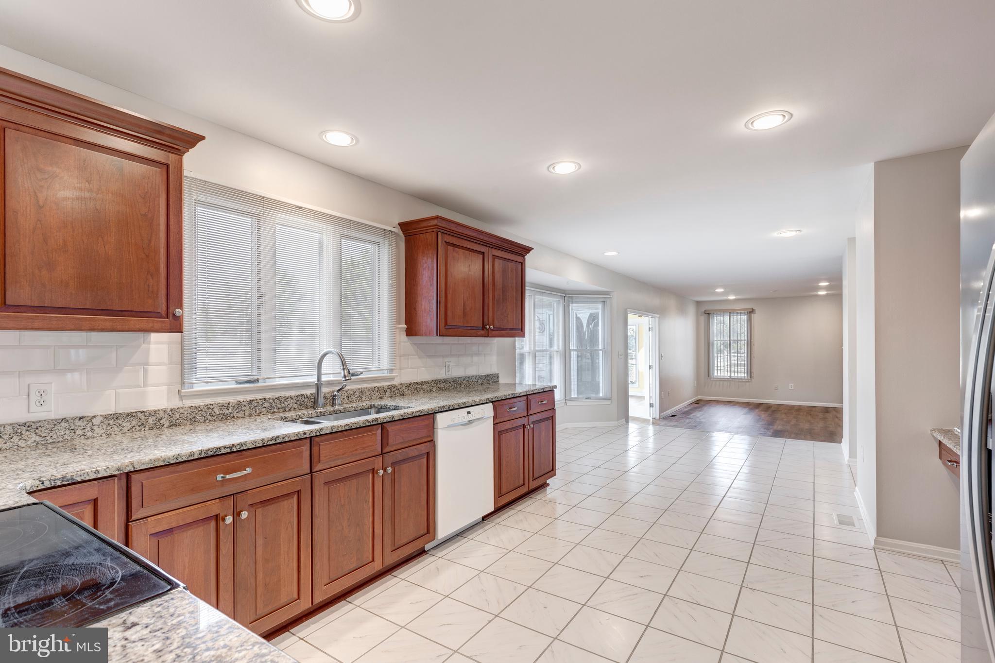 STARVIEW ESTATES - Residential