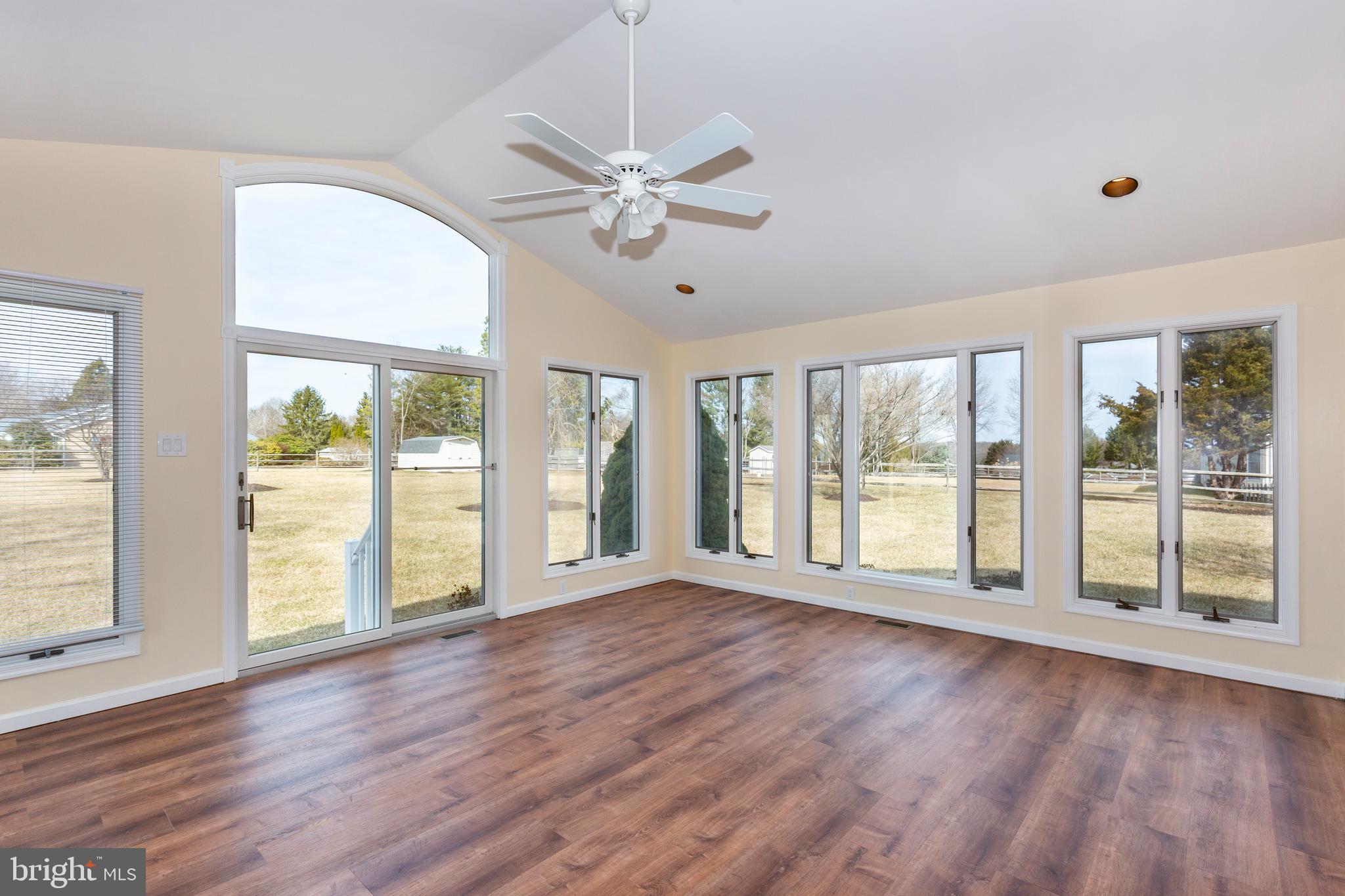 STARVIEW ESTATES - Residential