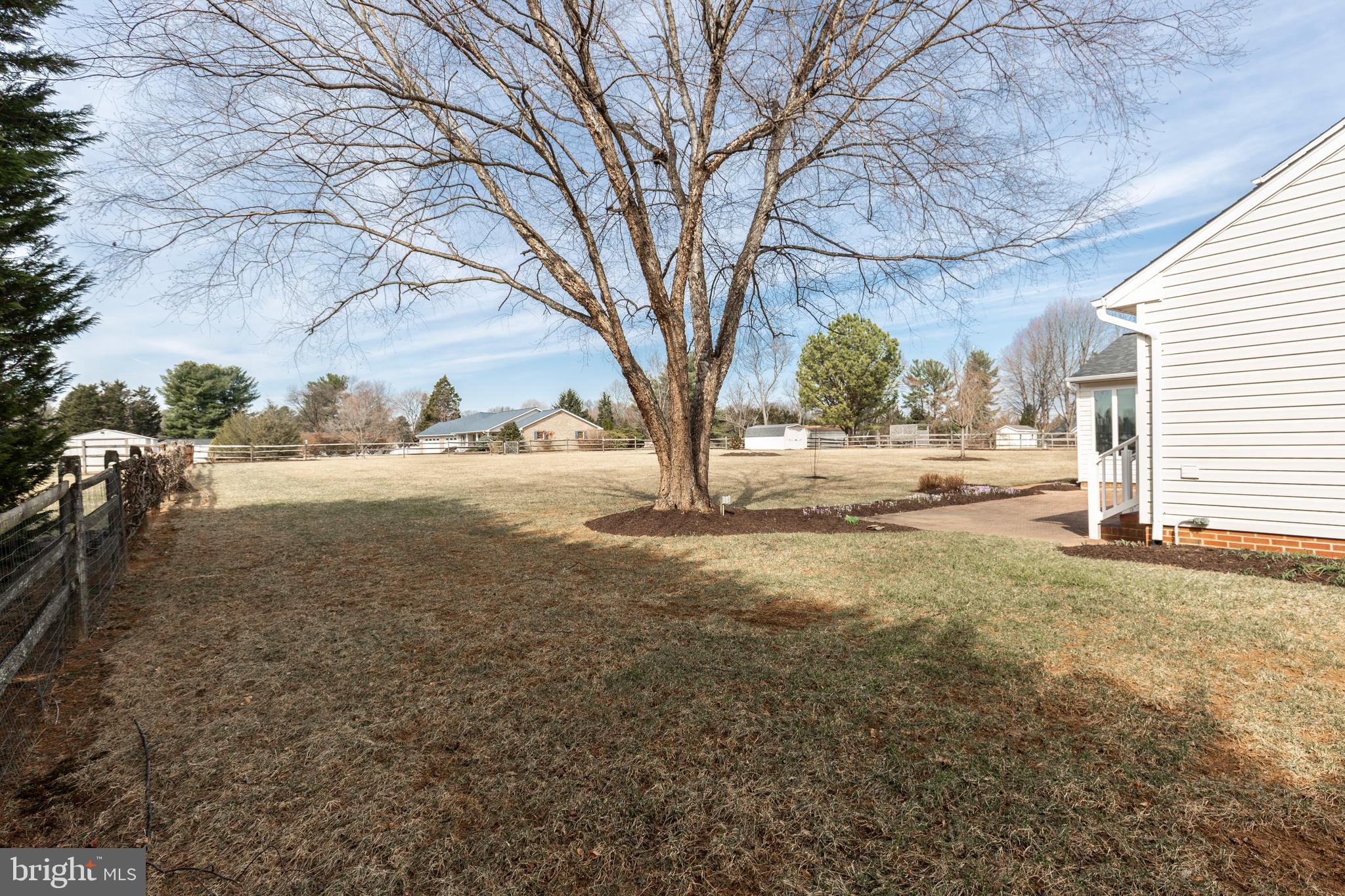 STARVIEW ESTATES - Residential