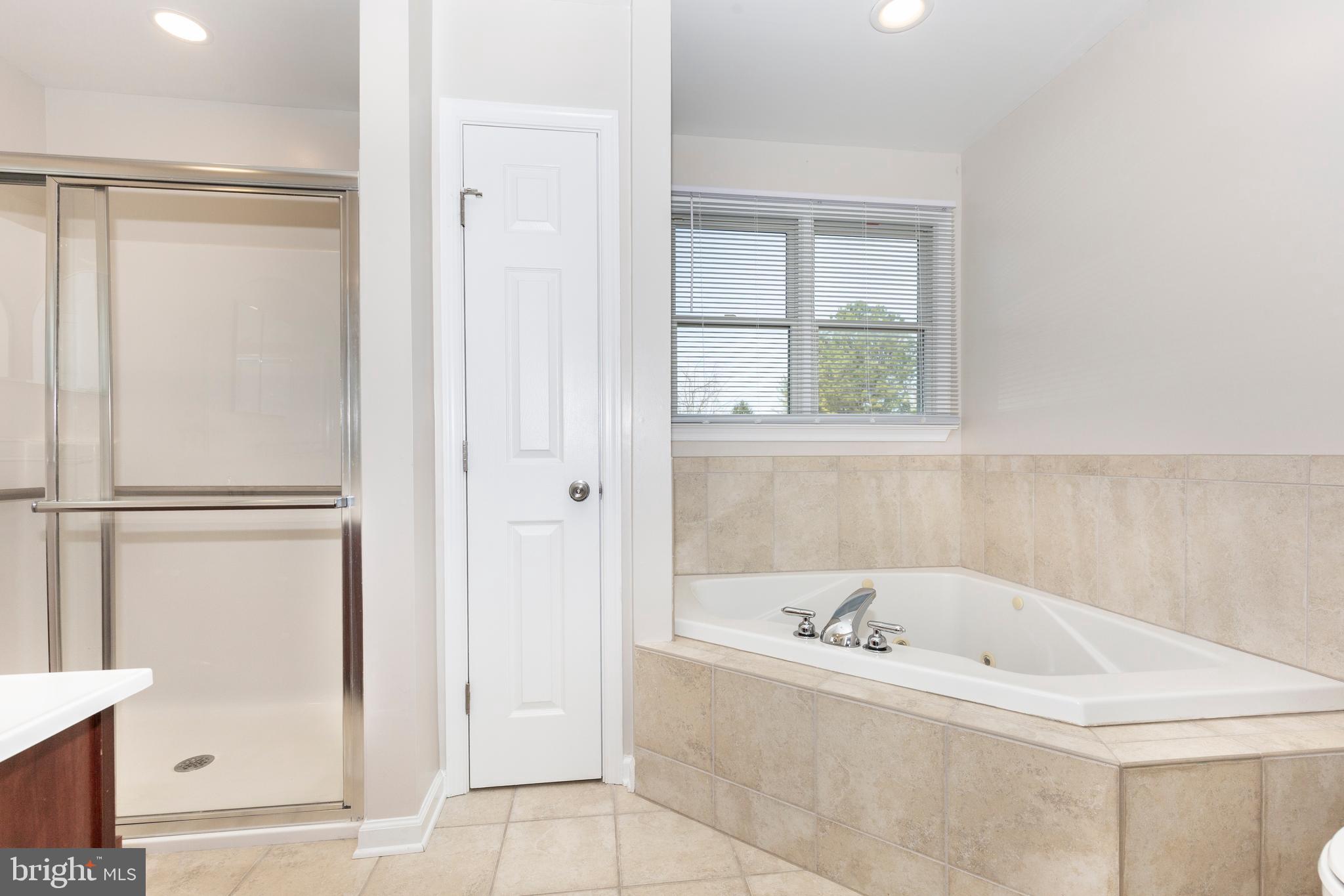 STARVIEW ESTATES - Residential