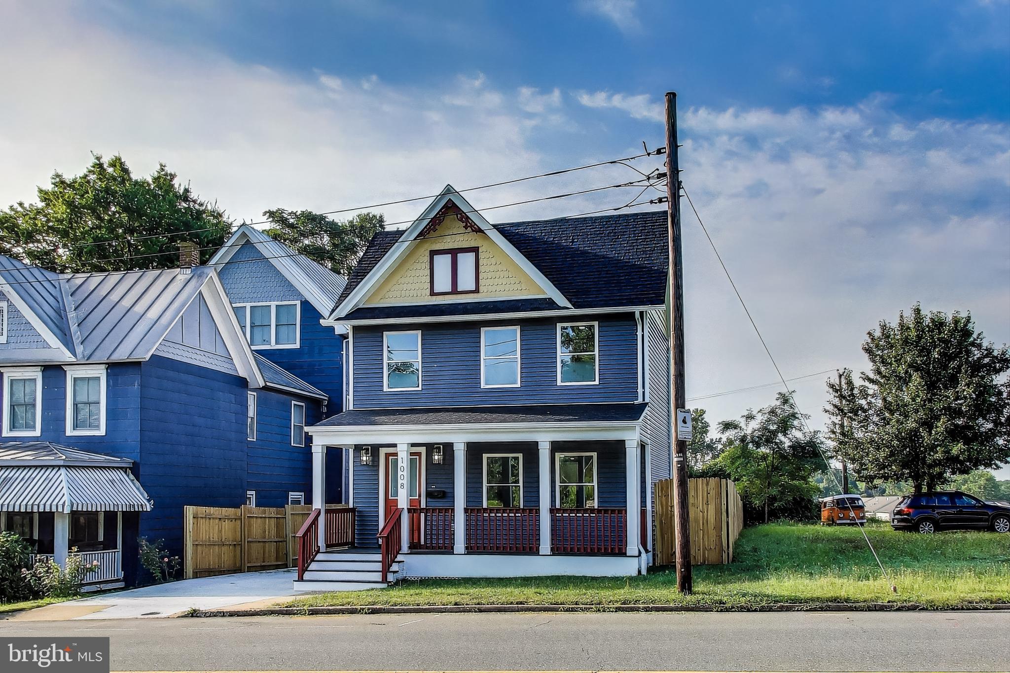 1008 LAFAYETTE BOULEVARD