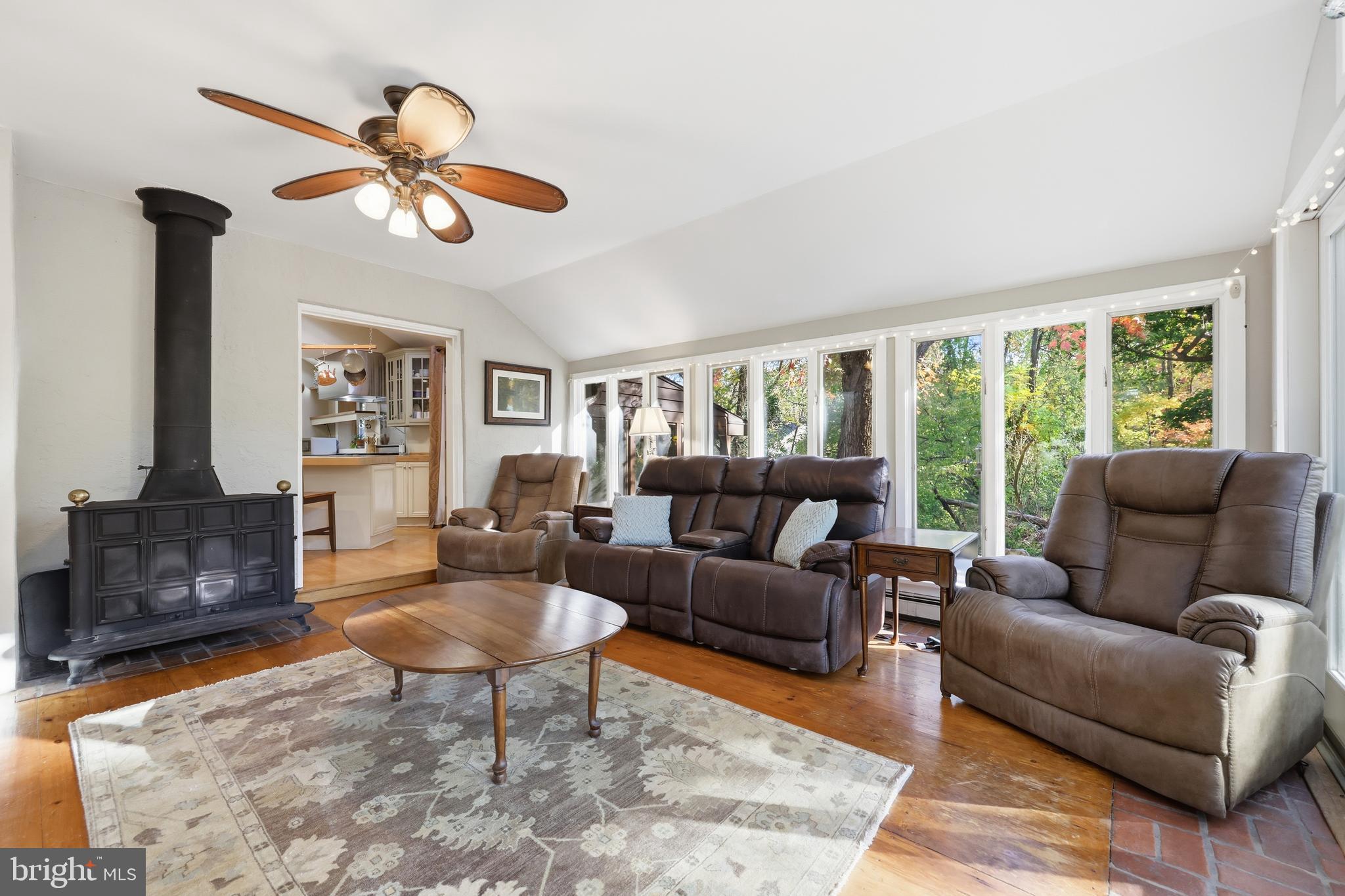 NEW HOPE HILLS - Residential