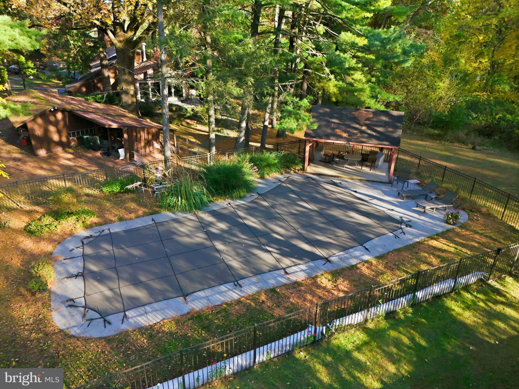 NEW HOPE HILLS - Residential