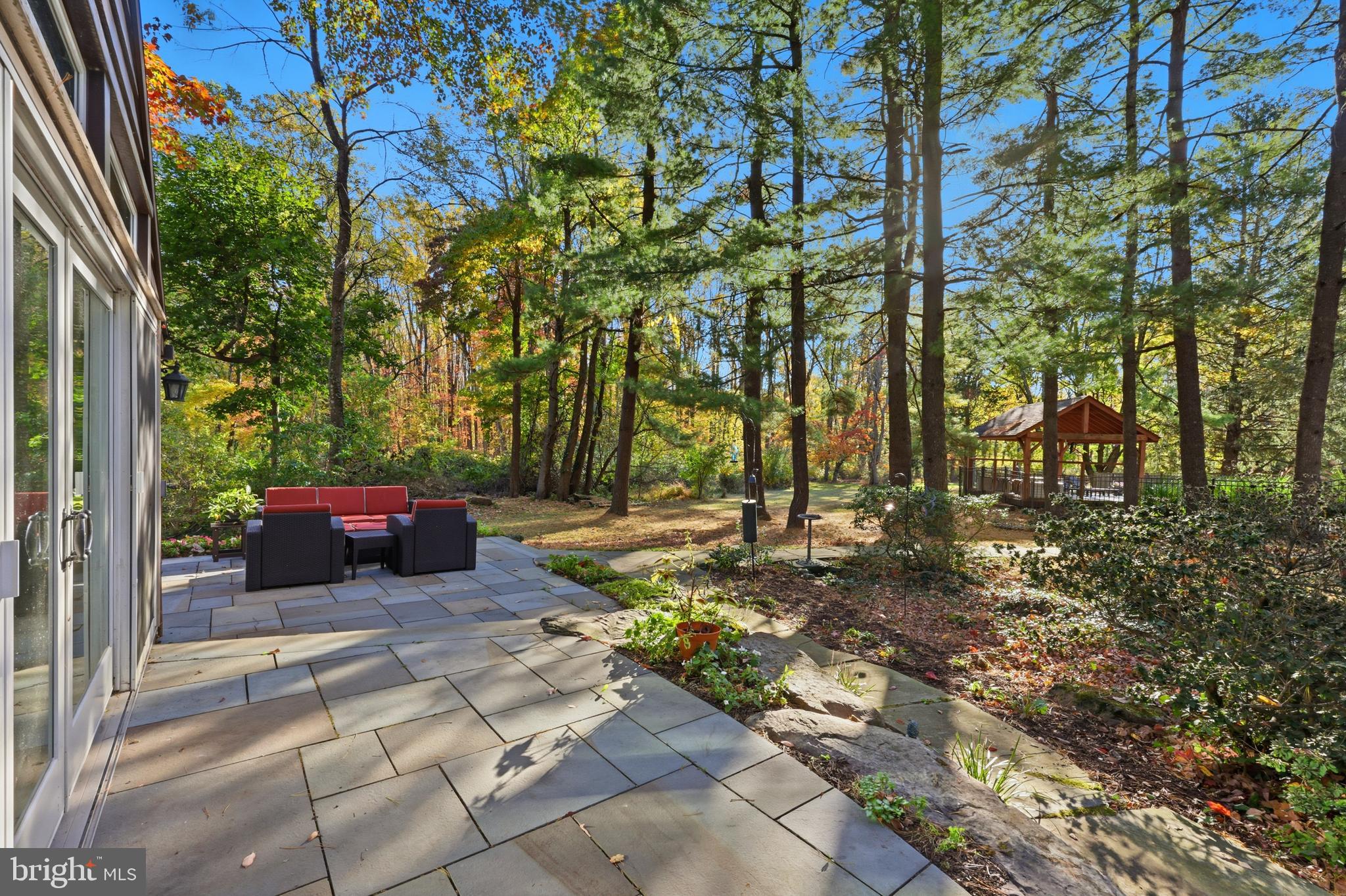 NEW HOPE HILLS - Residential